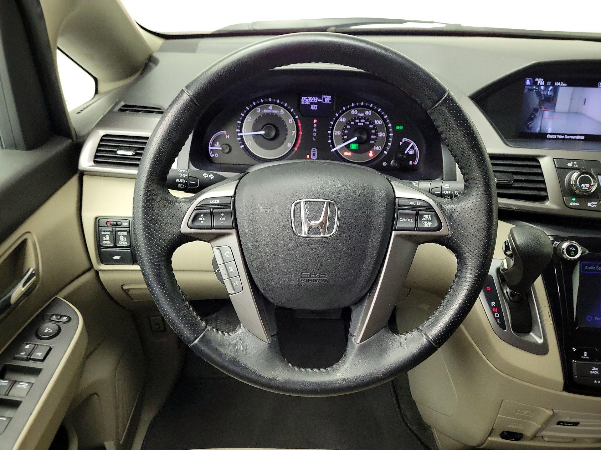 Thumbnail: 2017 Honda Odyssey - 10