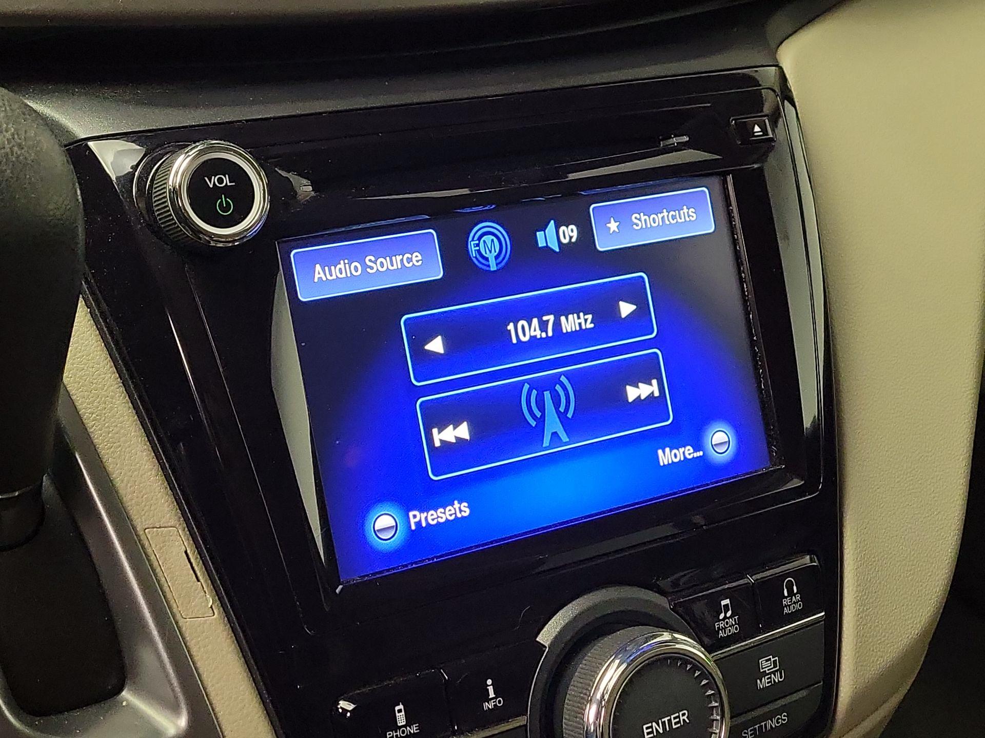 Thumbnail: 2017 Honda Odyssey - 15