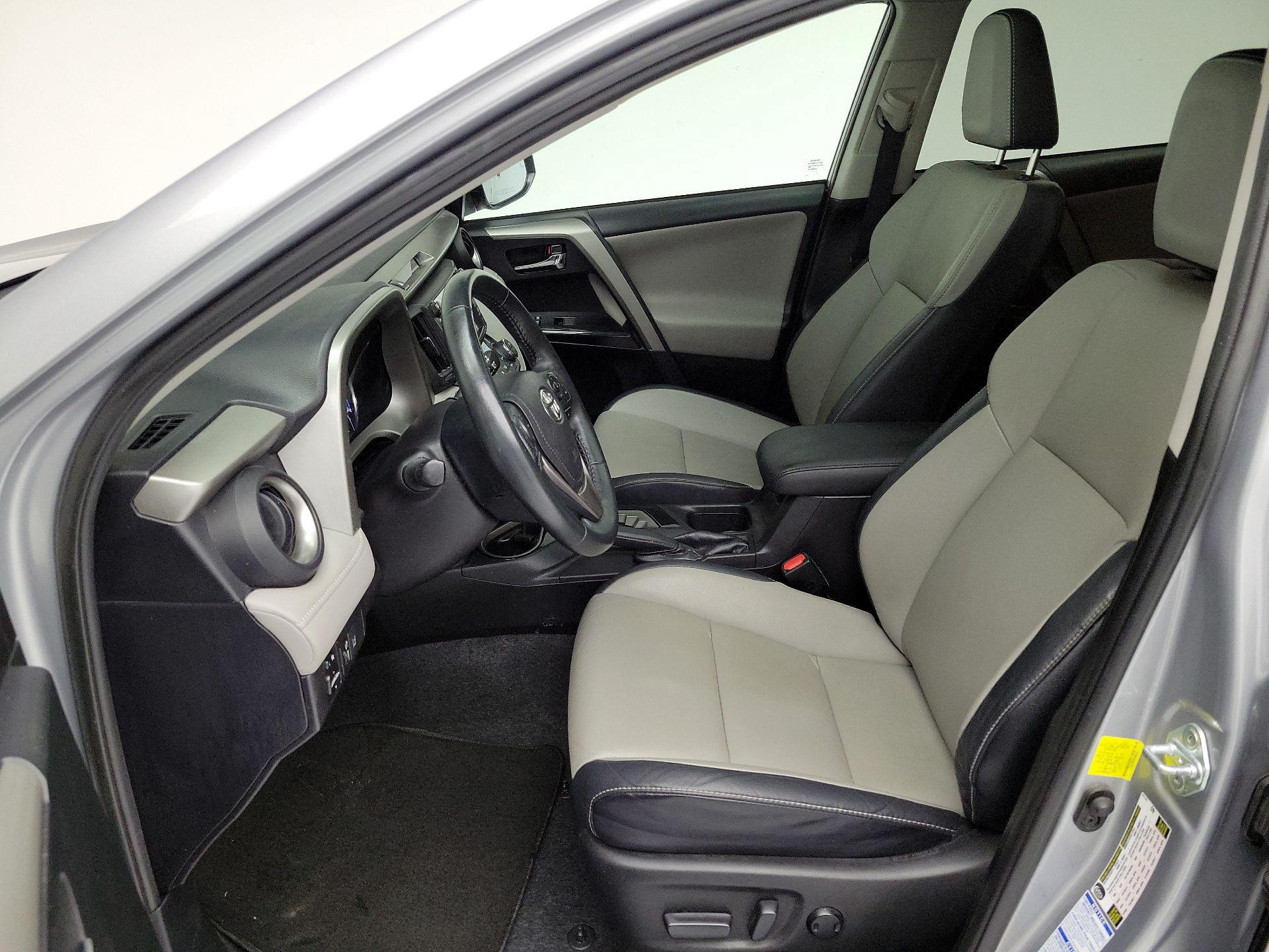 Thumbnail: 2017 Toyota RAV4 - 11