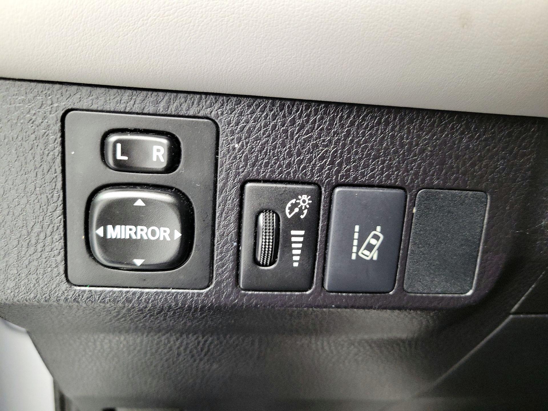 Thumbnail: 2017 Toyota RAV4 - 13