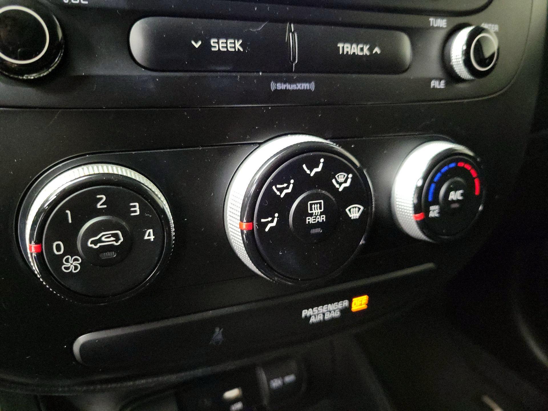 Thumbnail: 2019 Kia Soul - 15