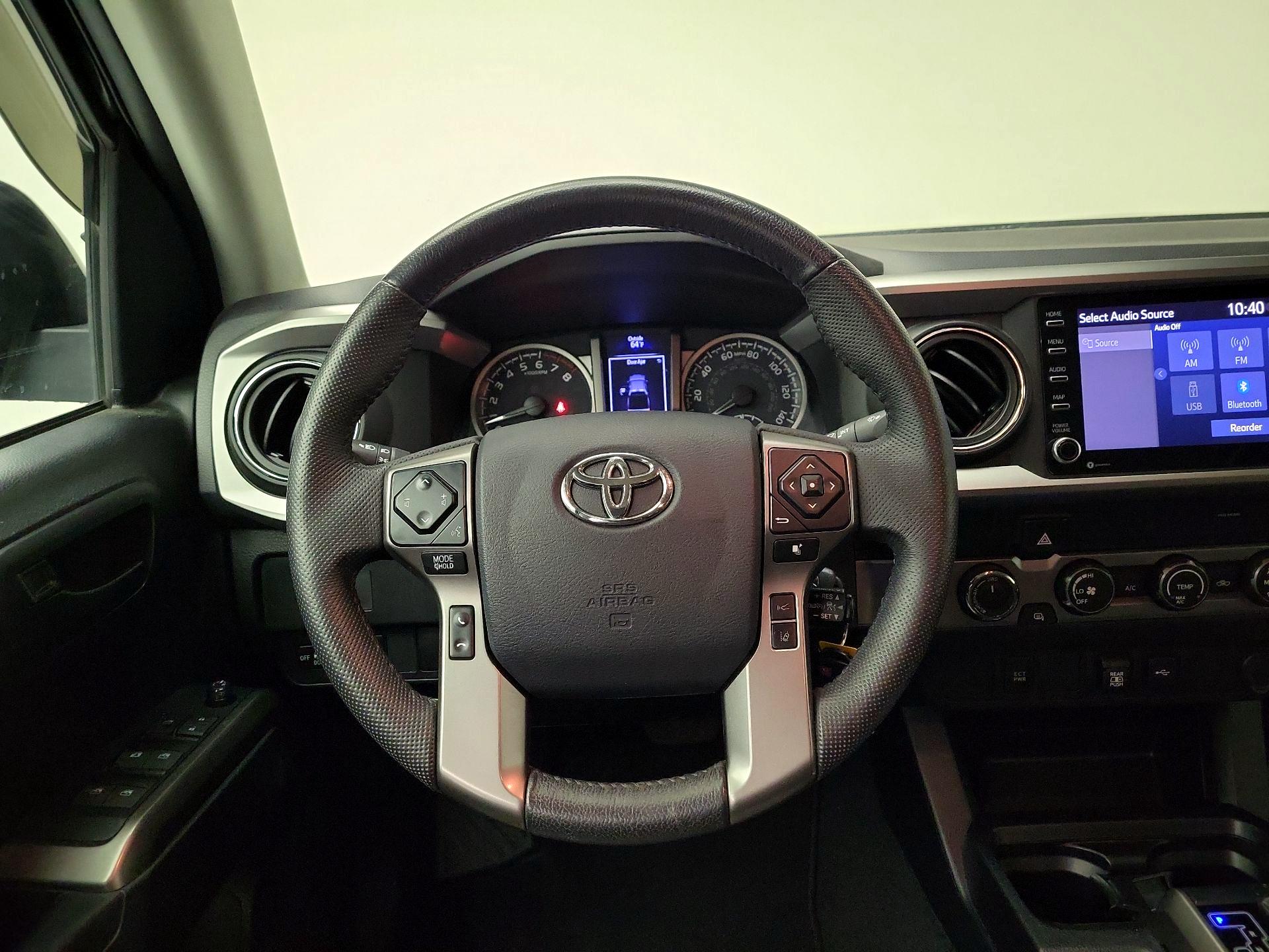 Thumbnail: 2020 Toyota Tacoma - 10