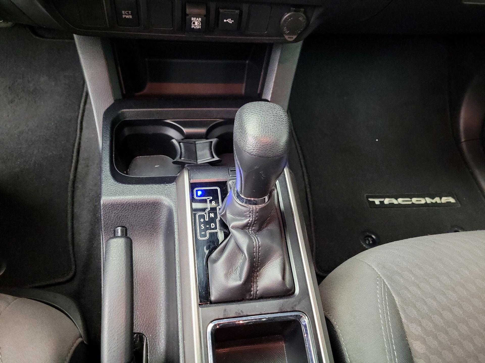 Thumbnail: 2020 Toyota Tacoma - 17