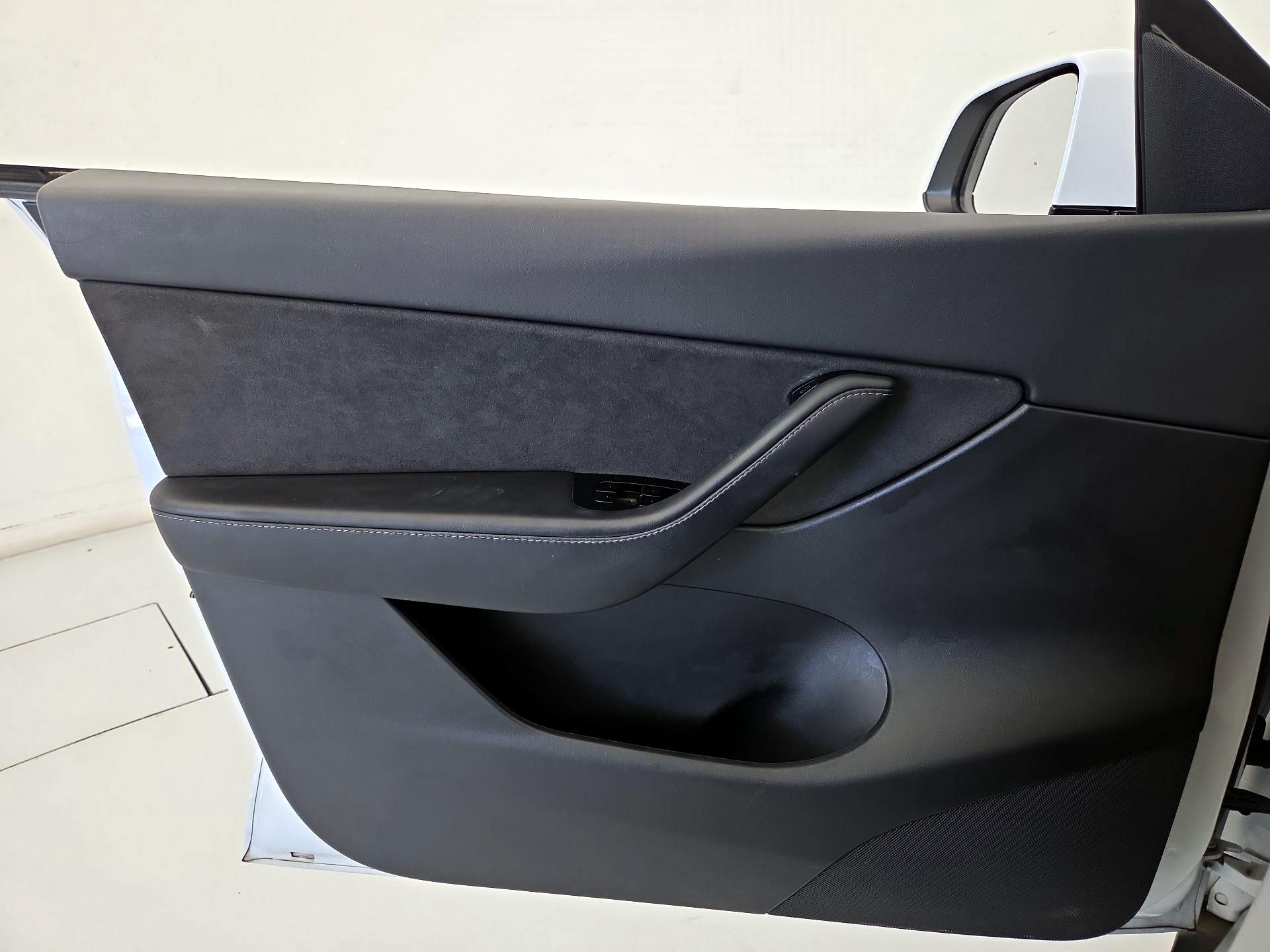 Thumbnail: 2021 Tesla Model Y - 12