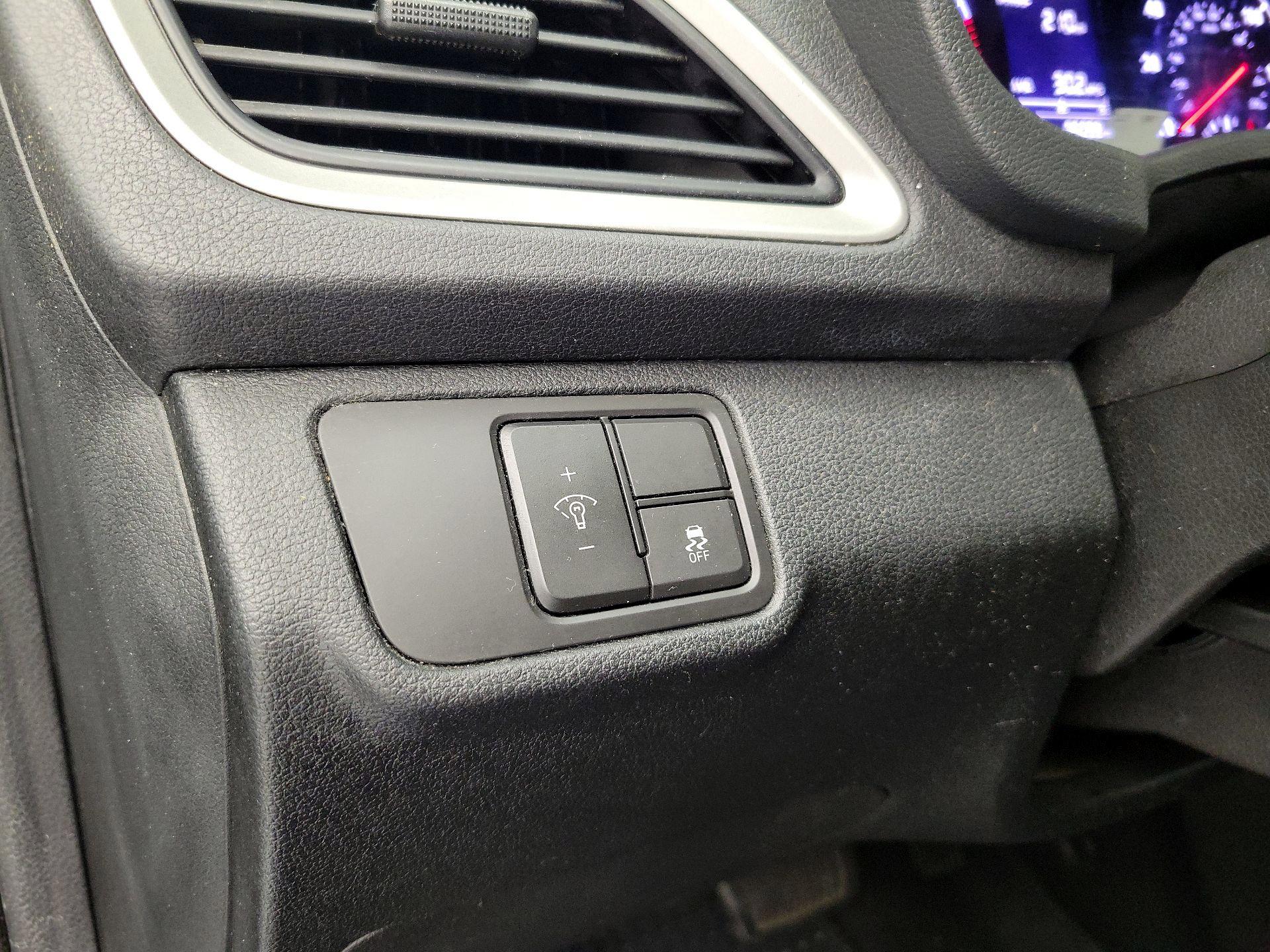 Thumbnail: 2019 Hyundai Accent - 13