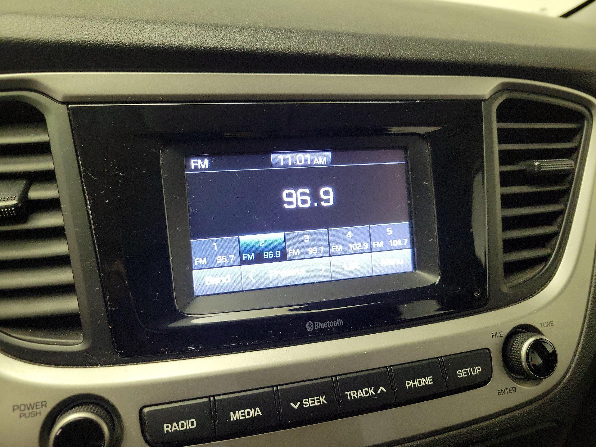 Thumbnail: 2019 Hyundai Accent - 15