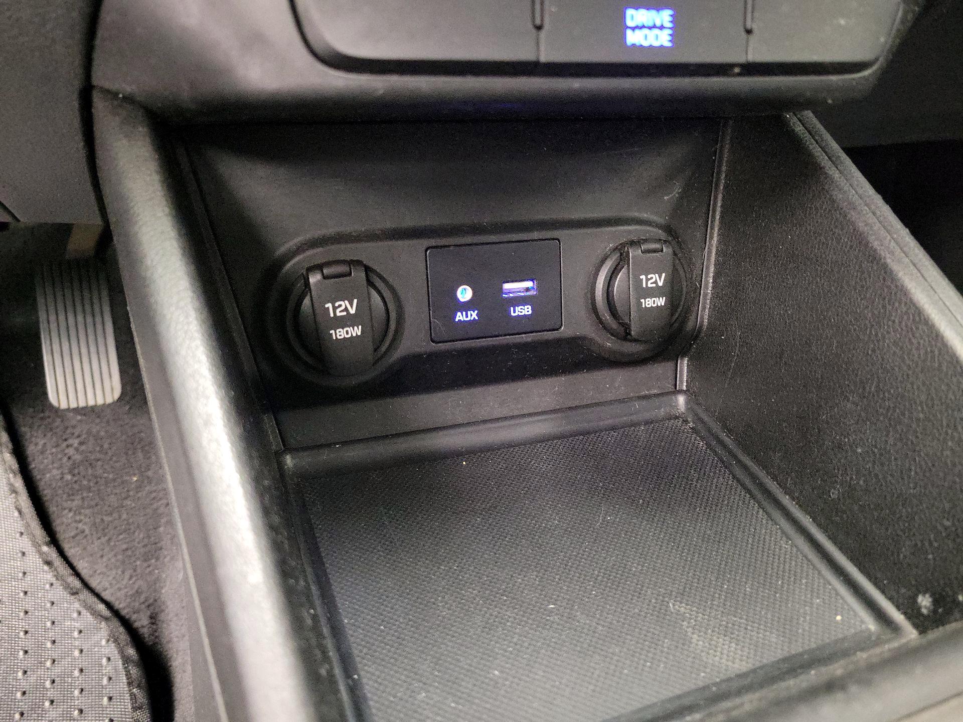 Thumbnail: 2019 Hyundai Accent - 18