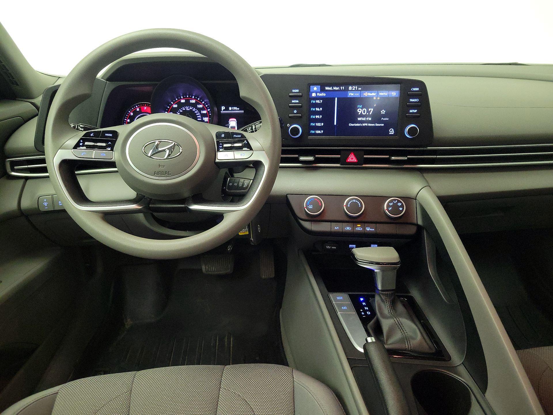 Thumbnail: 2021 Hyundai Elantra - 10