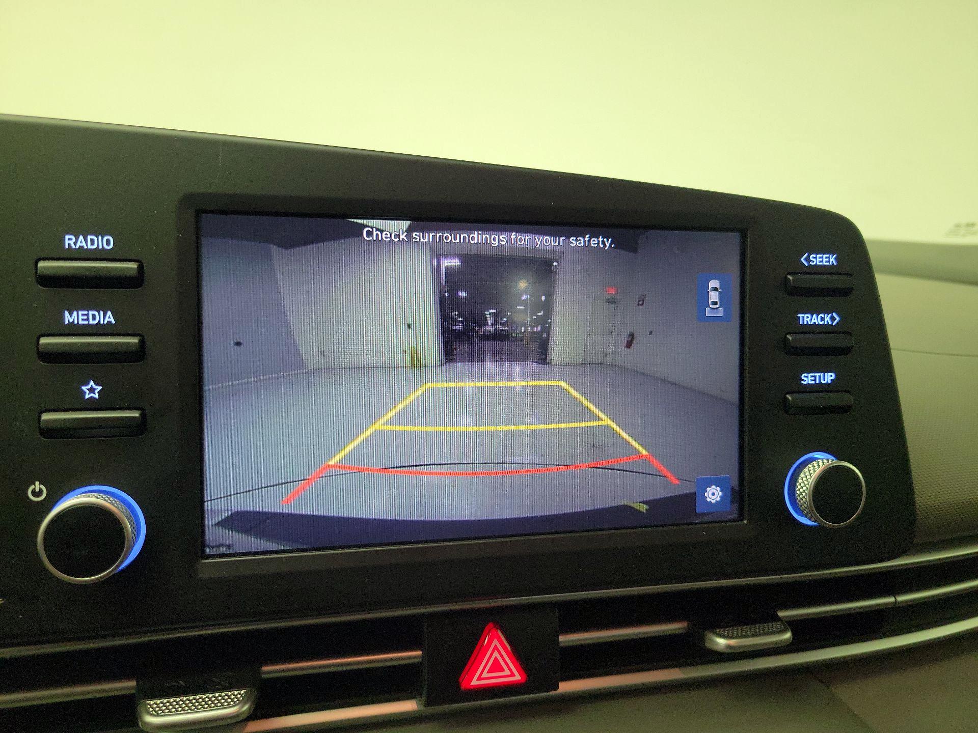 Thumbnail: 2021 Hyundai Elantra - 14