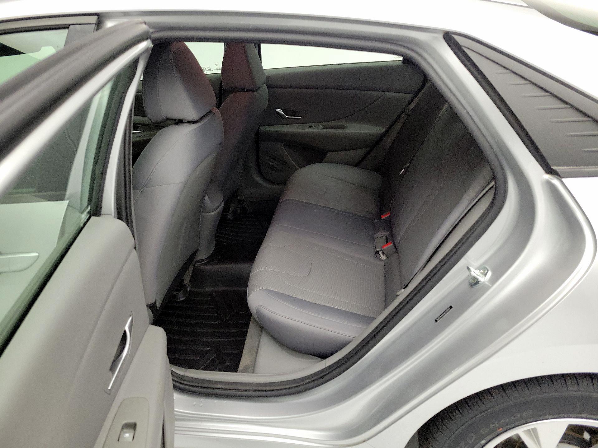 Thumbnail: 2021 Hyundai Elantra - 19