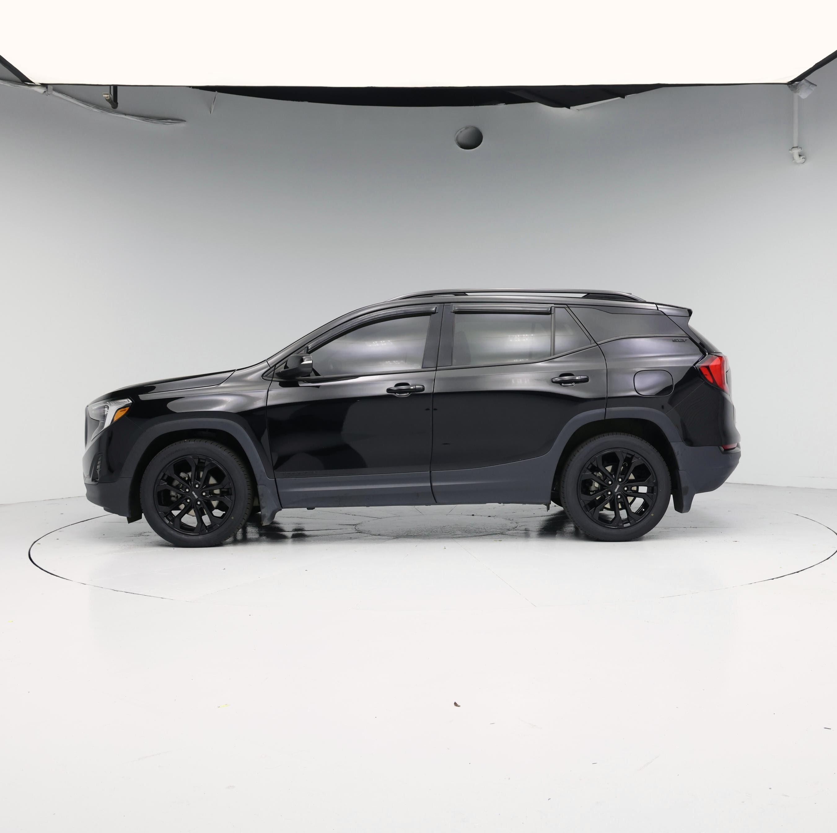 Thumbnail: 2020 GMC Terrain - 3