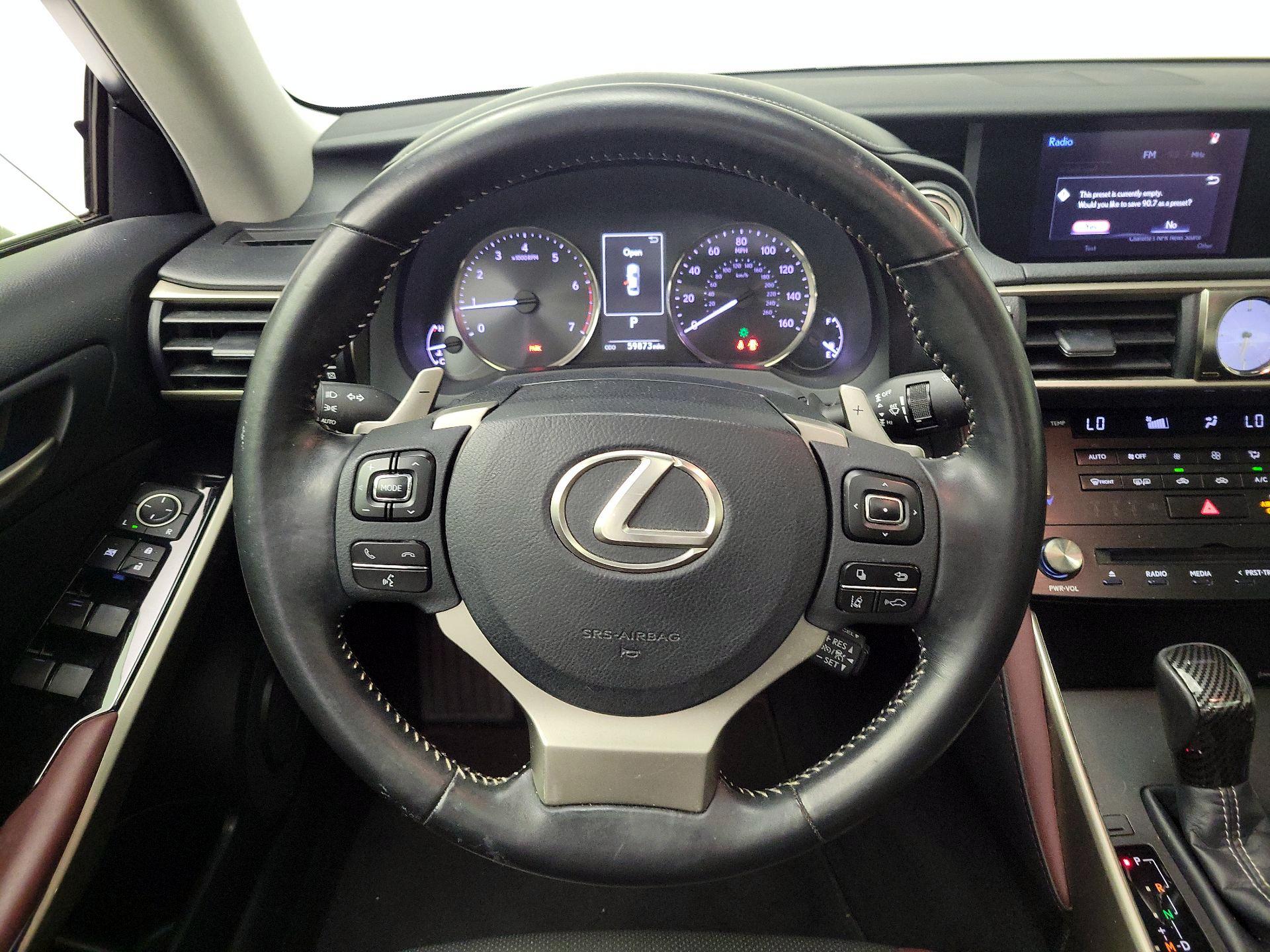 Thumbnail: 2018 Lexus IS - 10