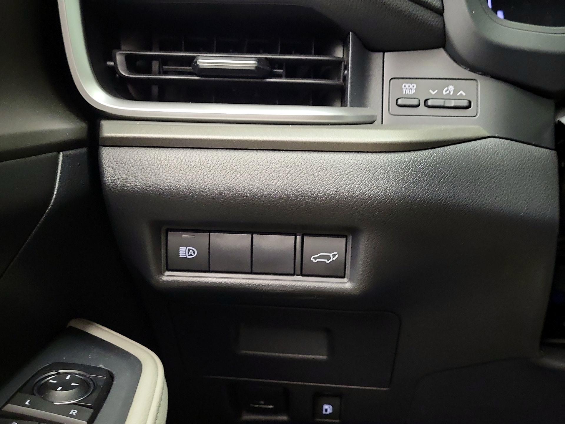 Thumbnail: 2025 Toyota Grand Highlander - 13