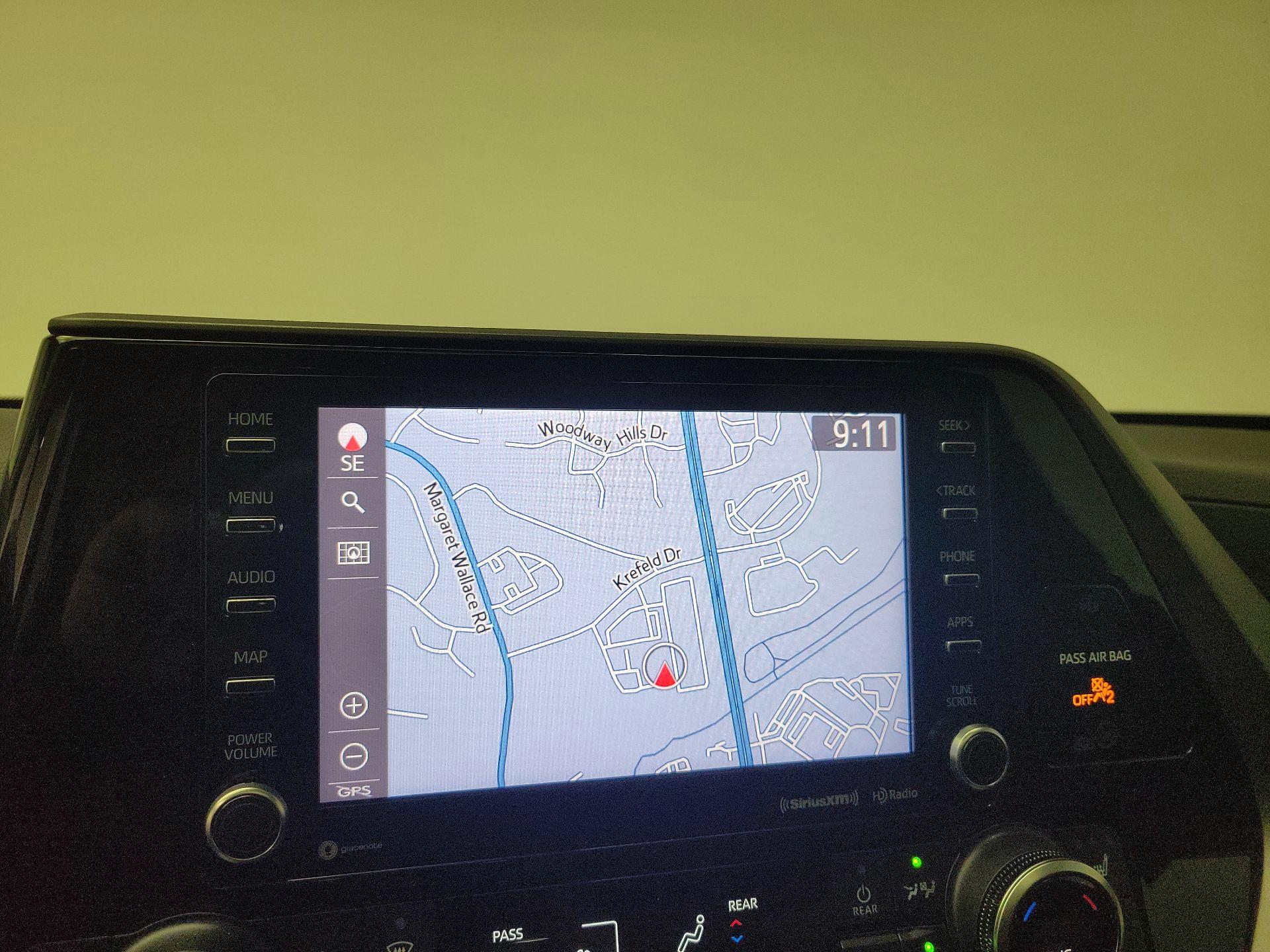 Thumbnail: 2021 Toyota Highlander - 14