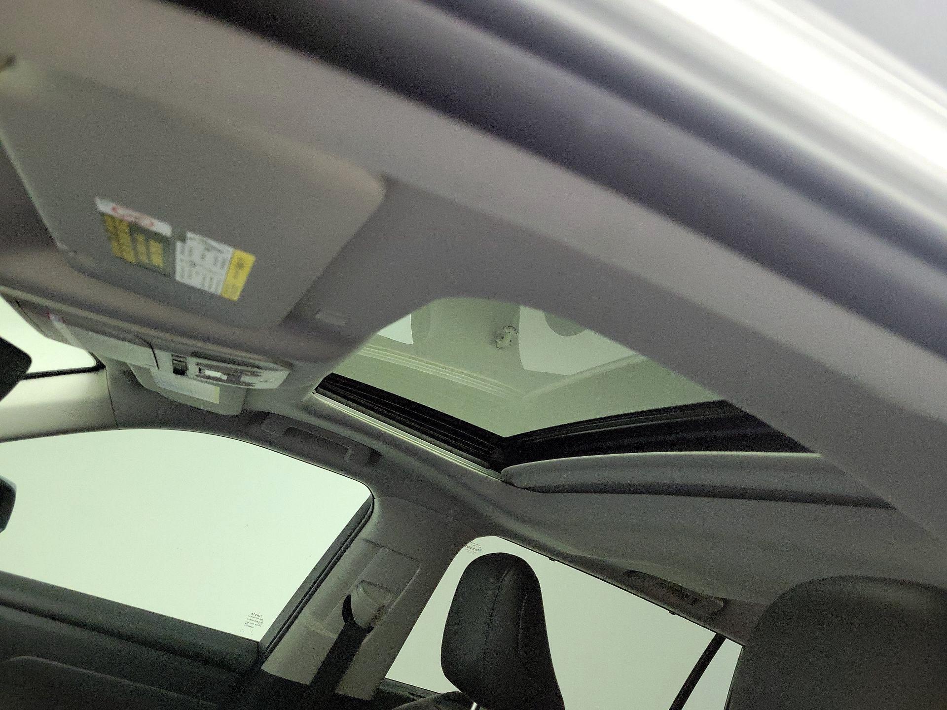 Thumbnail: 2021 Toyota Highlander - 20