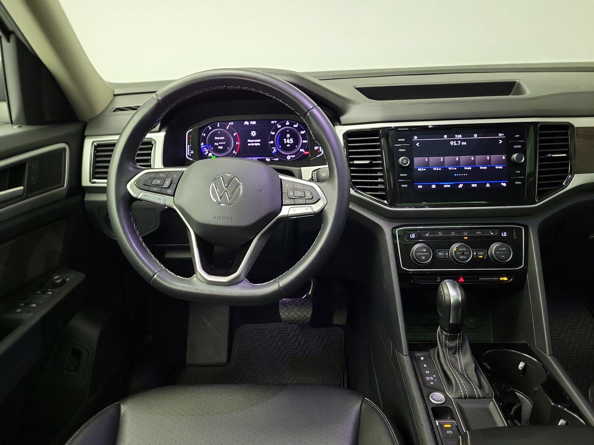 Thumbnail: 2023 Volkswagen Atlas - 10