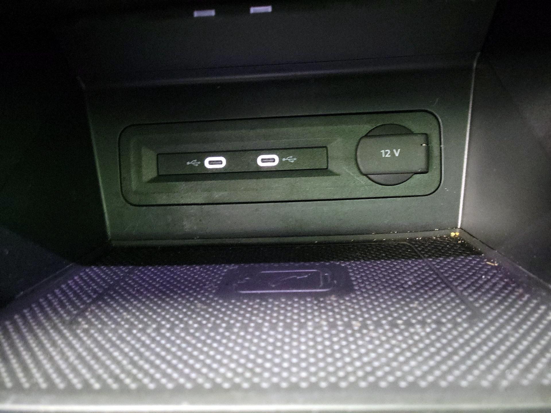 Thumbnail: 2023 Volkswagen Atlas - 18