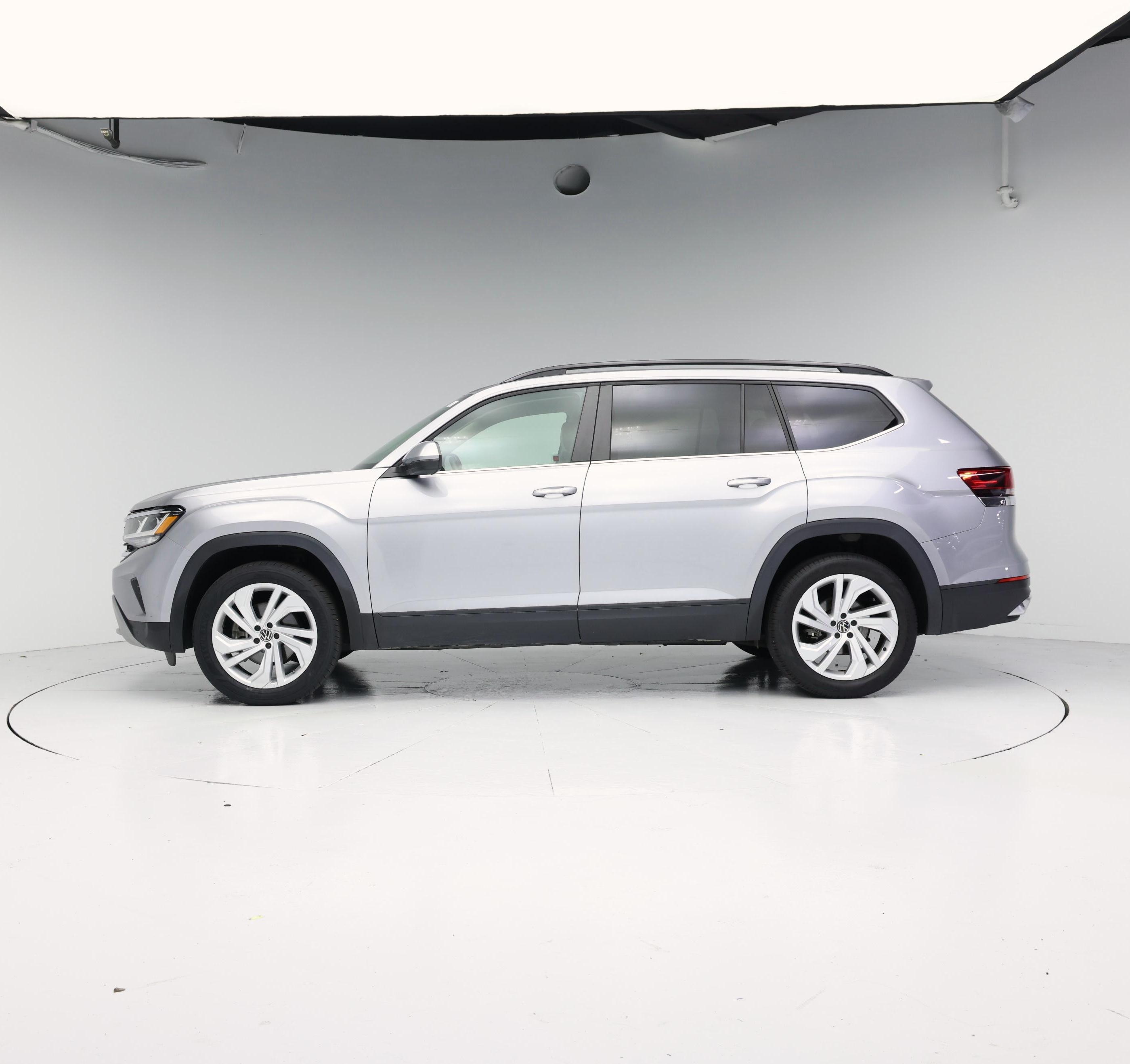 Thumbnail: 2023 Volkswagen Atlas - 3