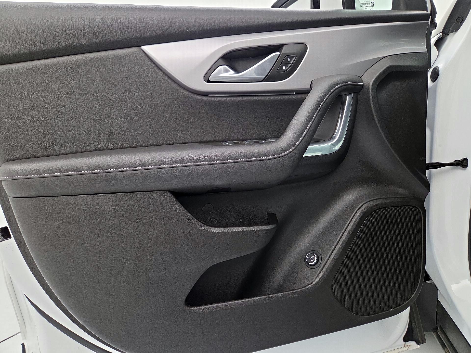 Thumbnail: 2023 Chevrolet Blazer - 12