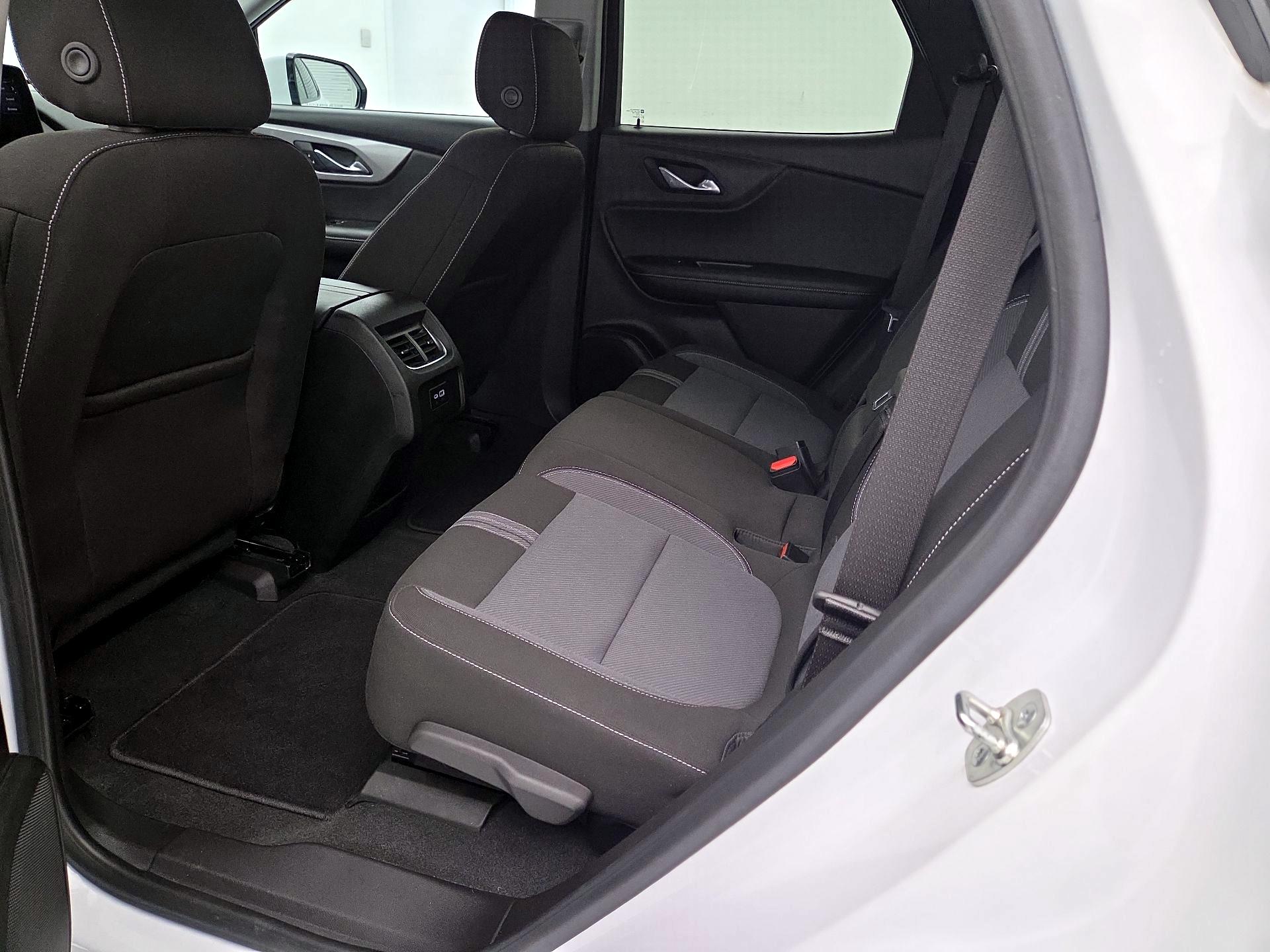 Thumbnail: 2023 Chevrolet Blazer - 19