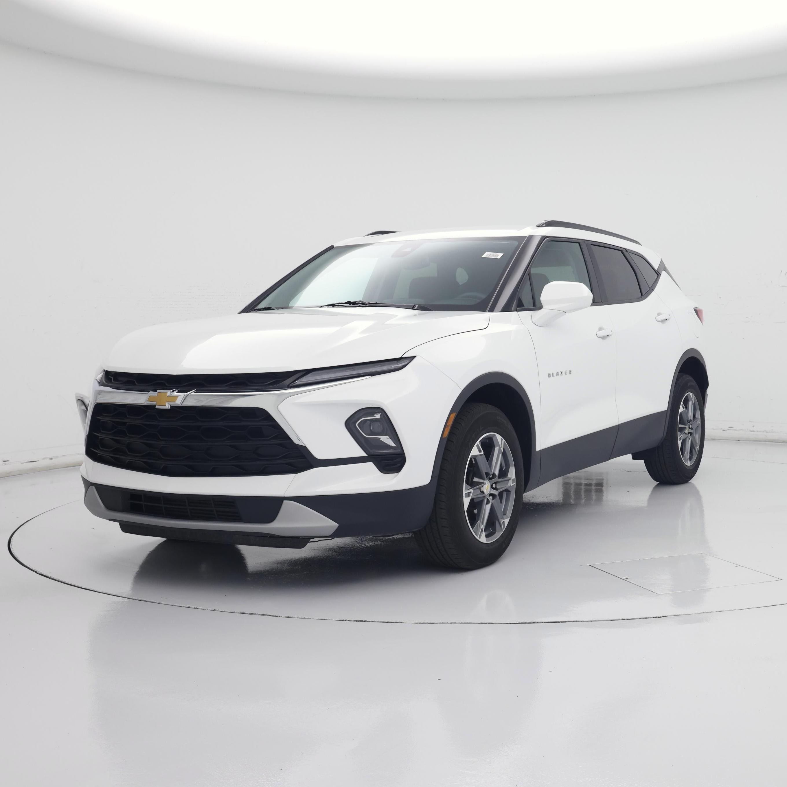 Thumbnail: 2023 Chevrolet Blazer - 4
