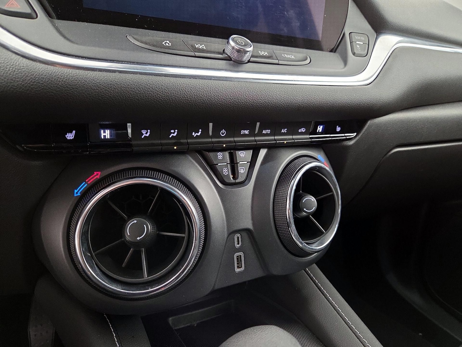2023 Chevrolet Blazer 2LT - Photo 17