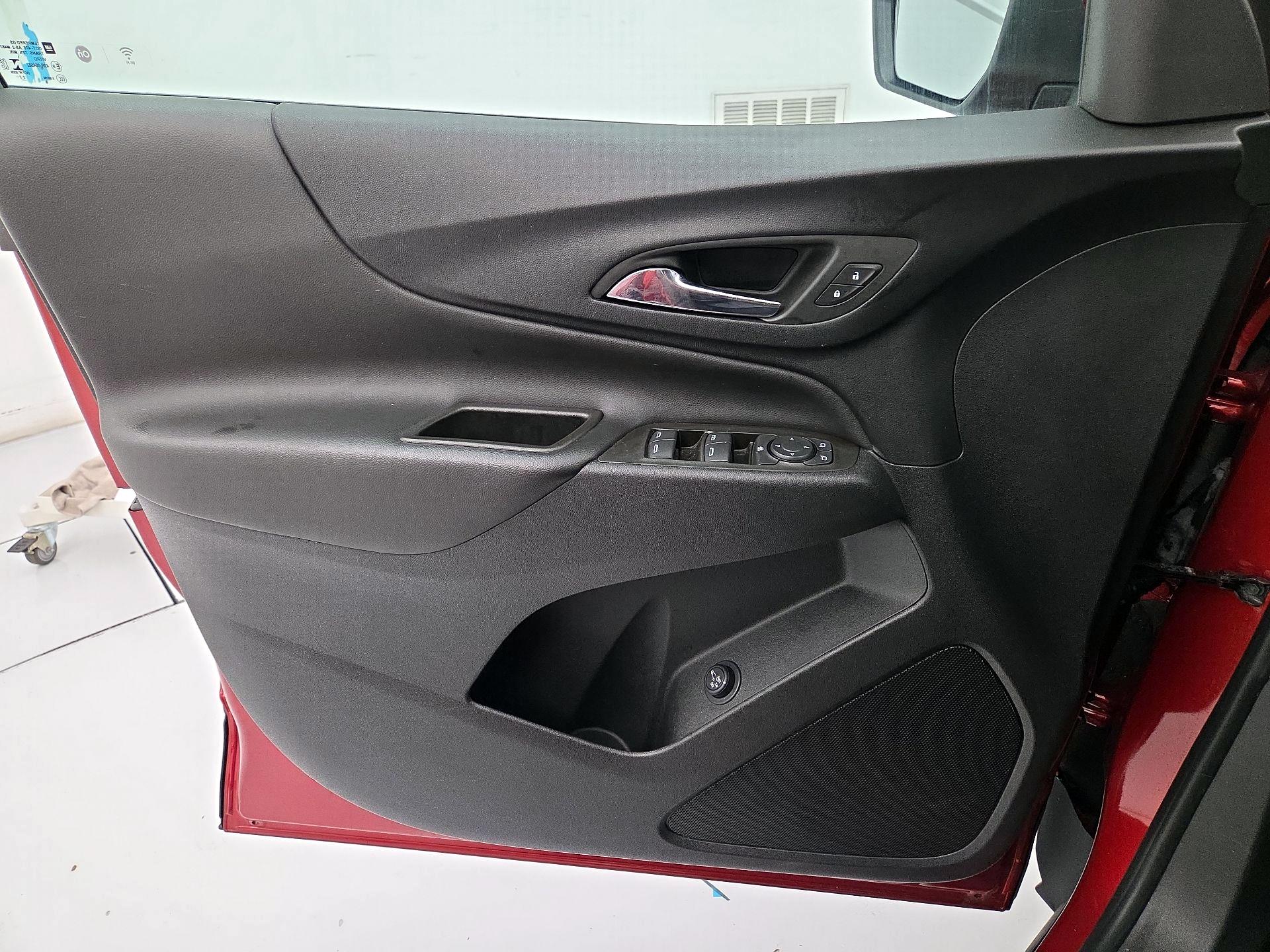 Thumbnail: 2023 Chevrolet Equinox - 12