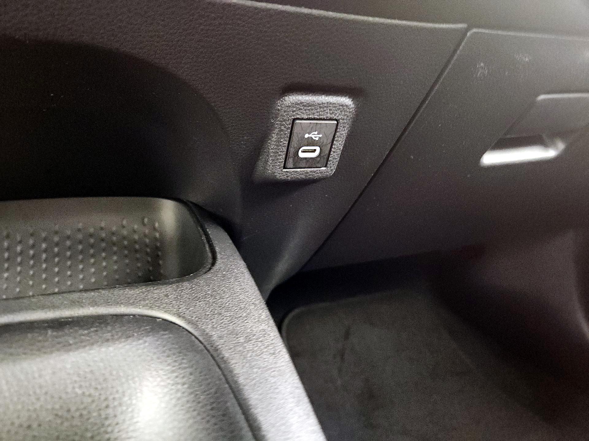 Thumbnail: 2024 Toyota Corolla - 18