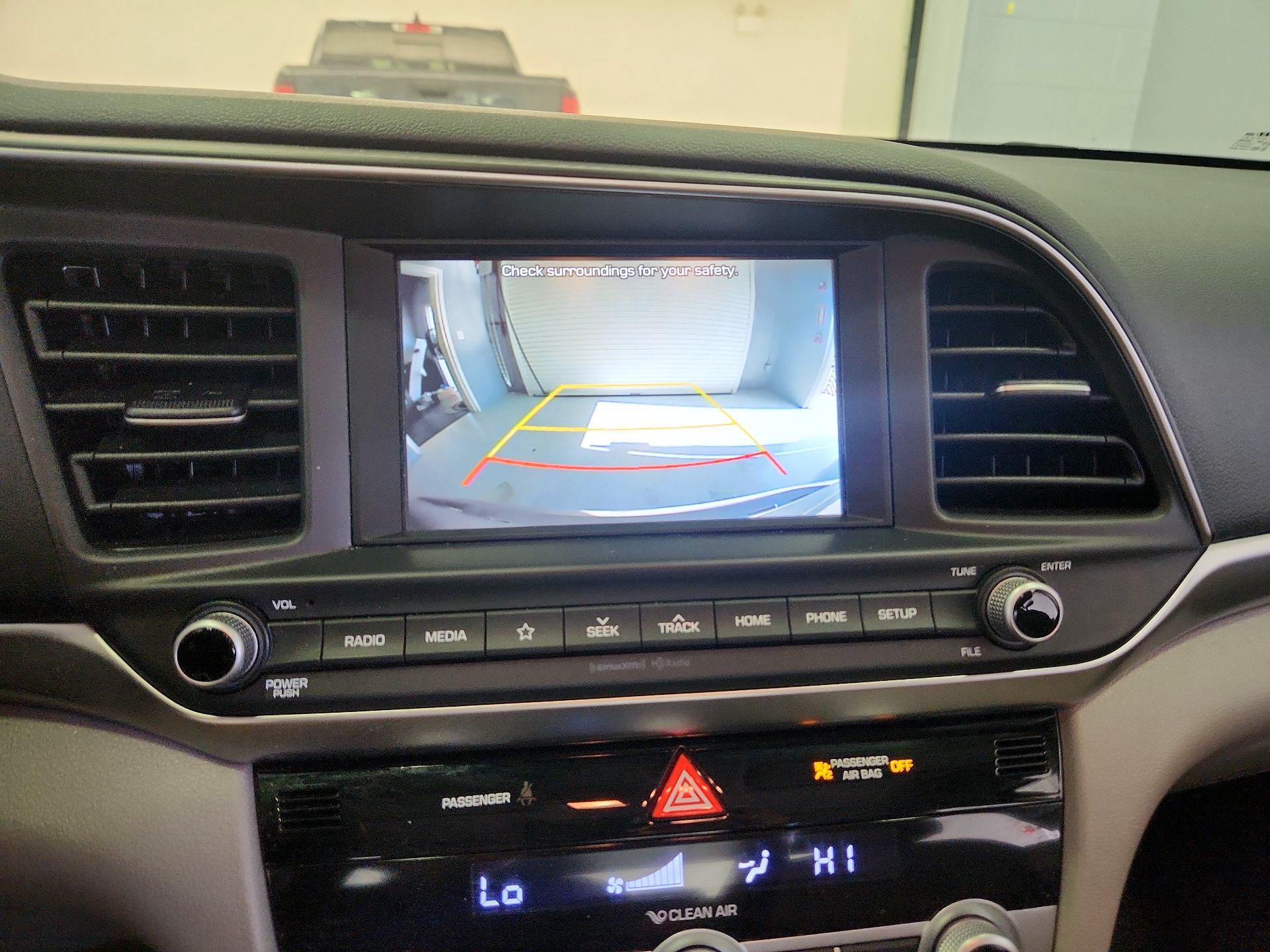 Thumbnail: 2020 Hyundai Elantra - 14