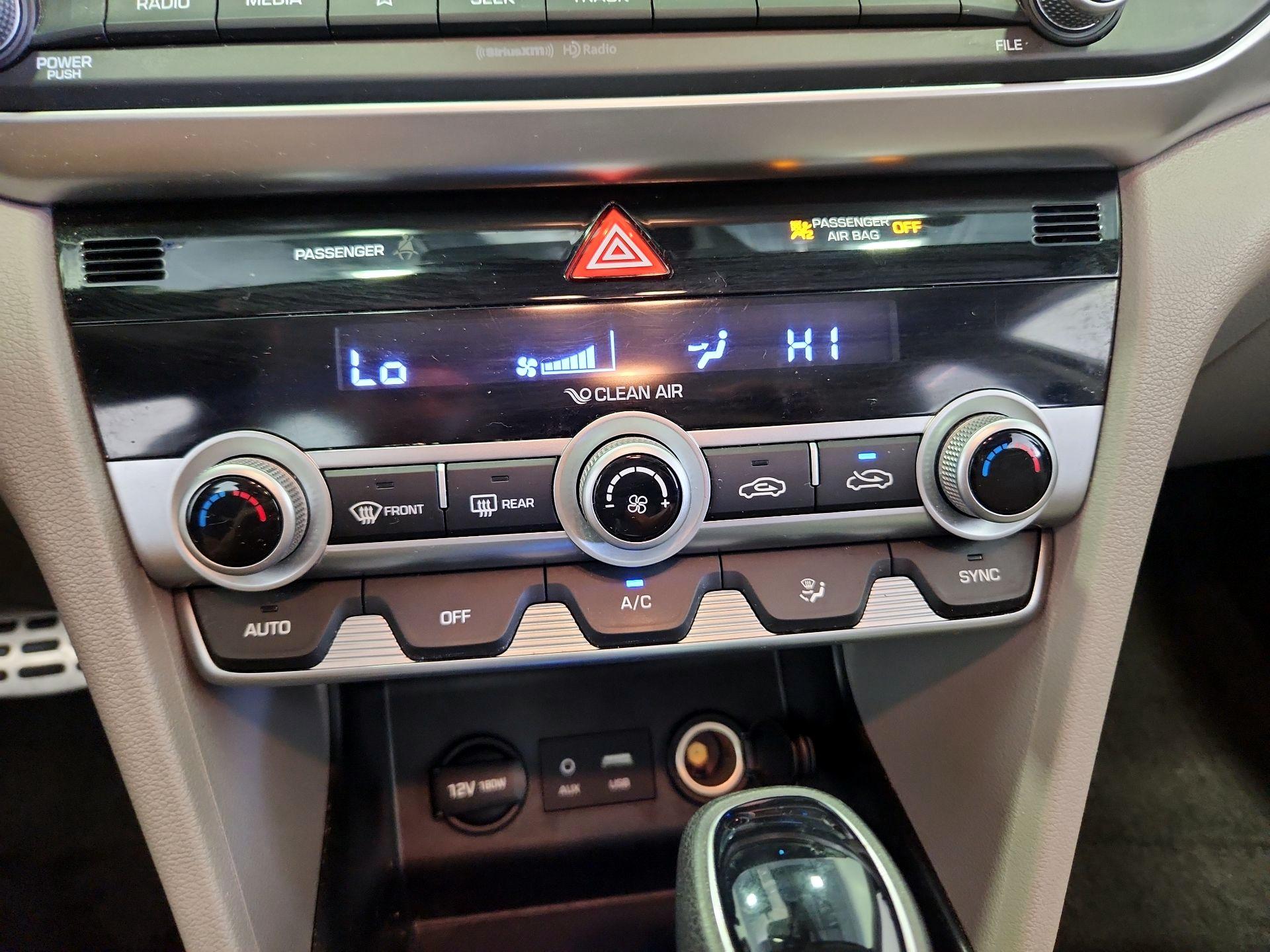 Thumbnail: 2020 Hyundai Elantra - 16