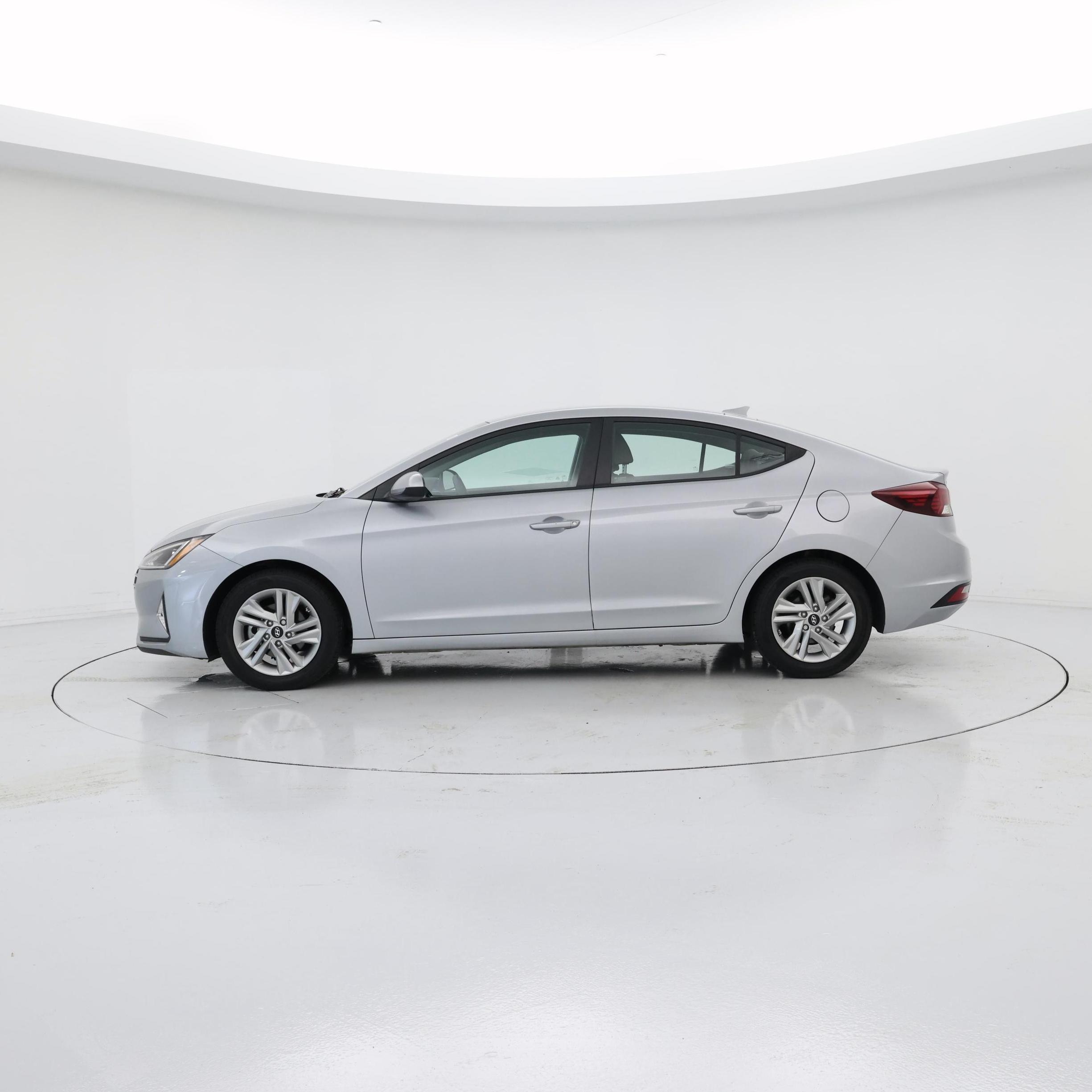 Thumbnail: 2020 Hyundai Elantra - 3