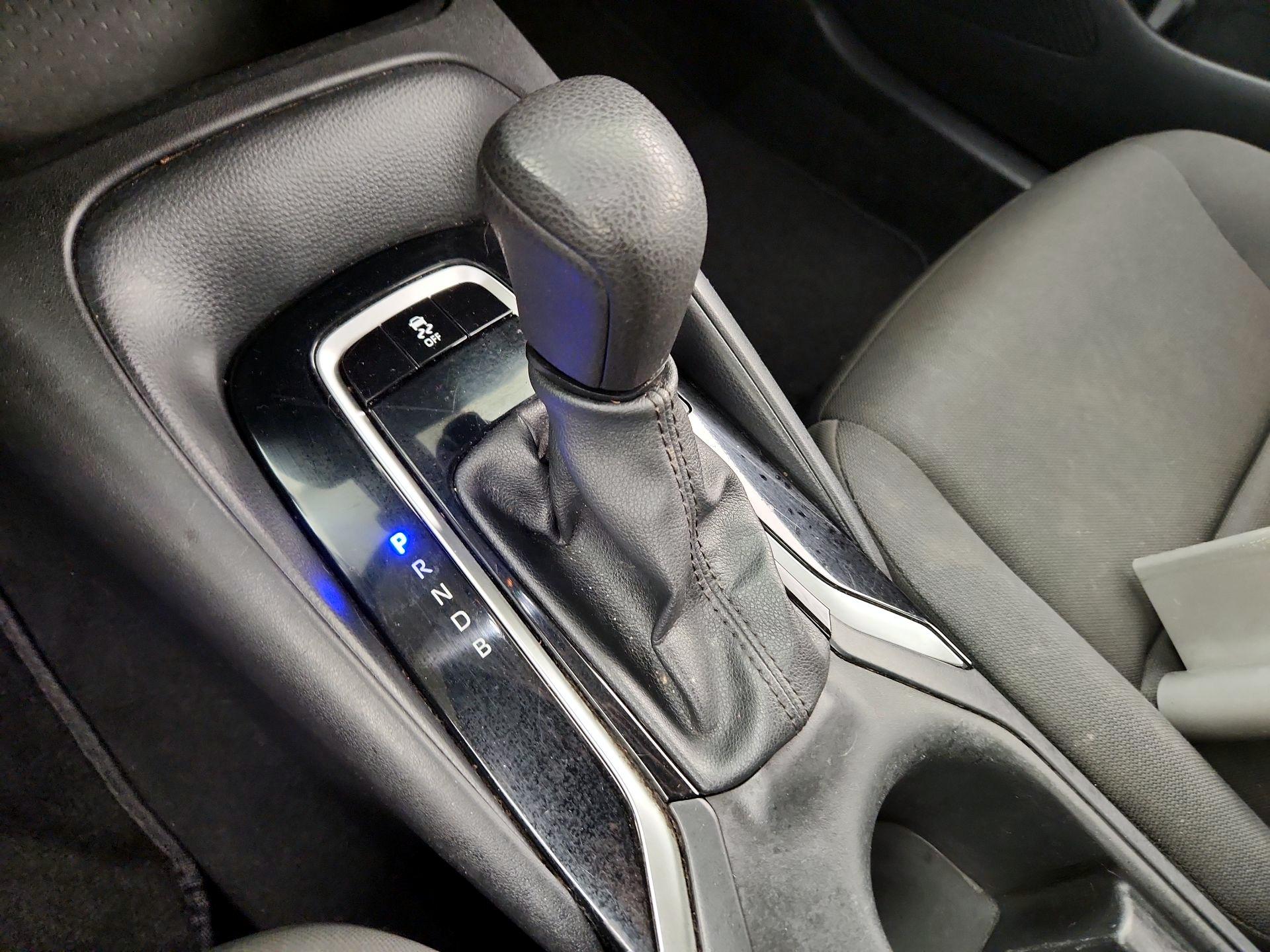 Thumbnail: 2023 Toyota Corolla - 17