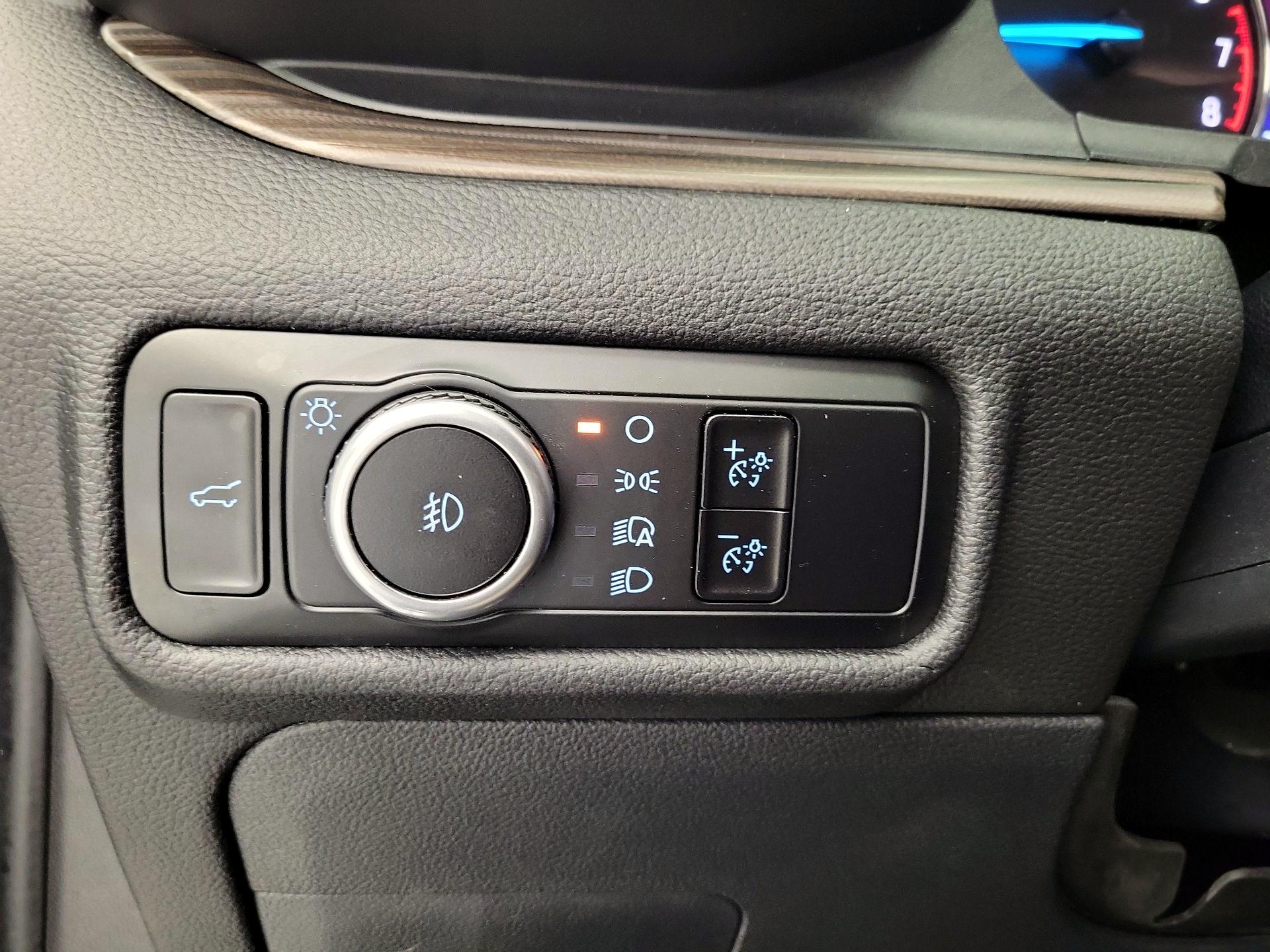 Thumbnail: 2023 Ford Explorer - 13