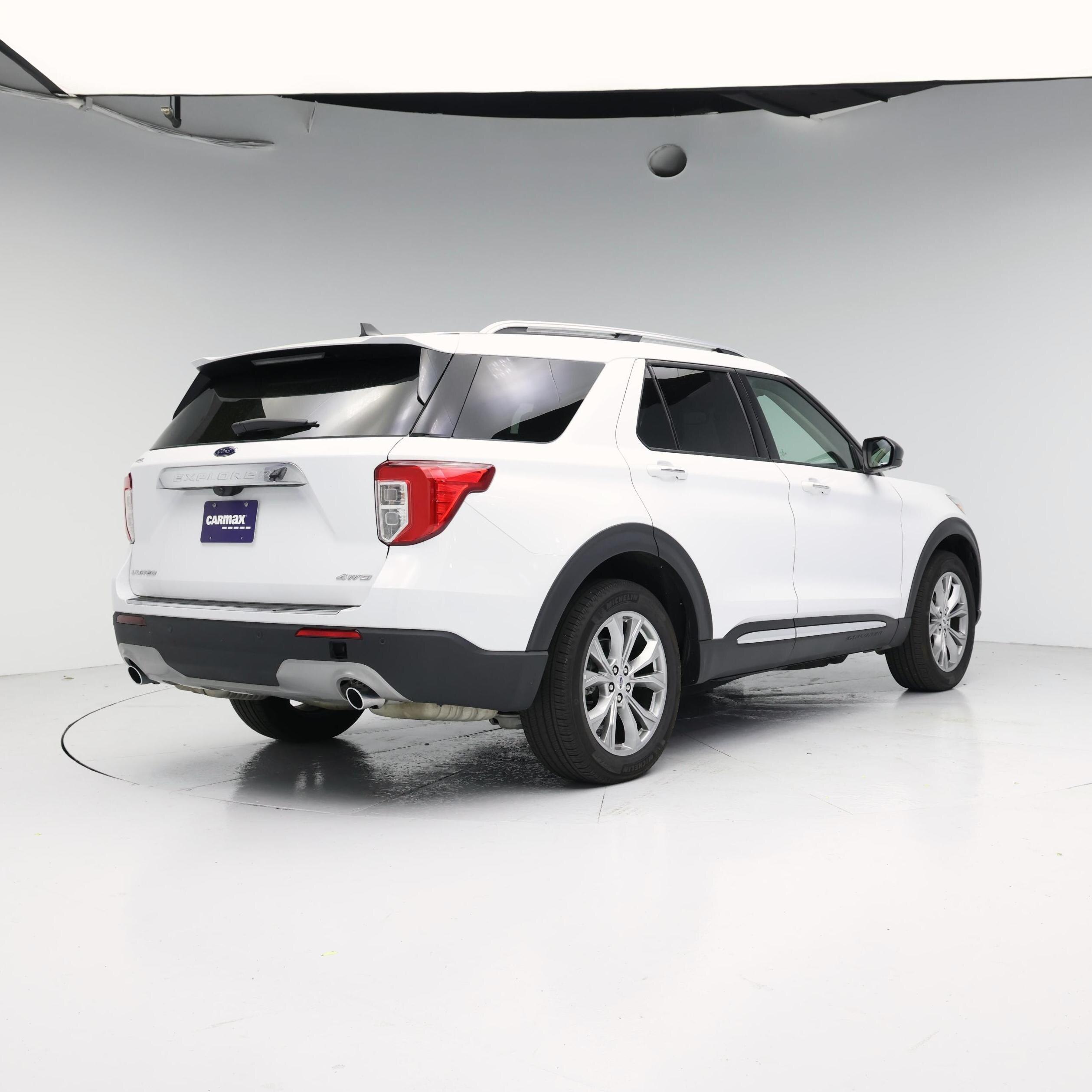 Thumbnail: 2023 Ford Explorer - 8