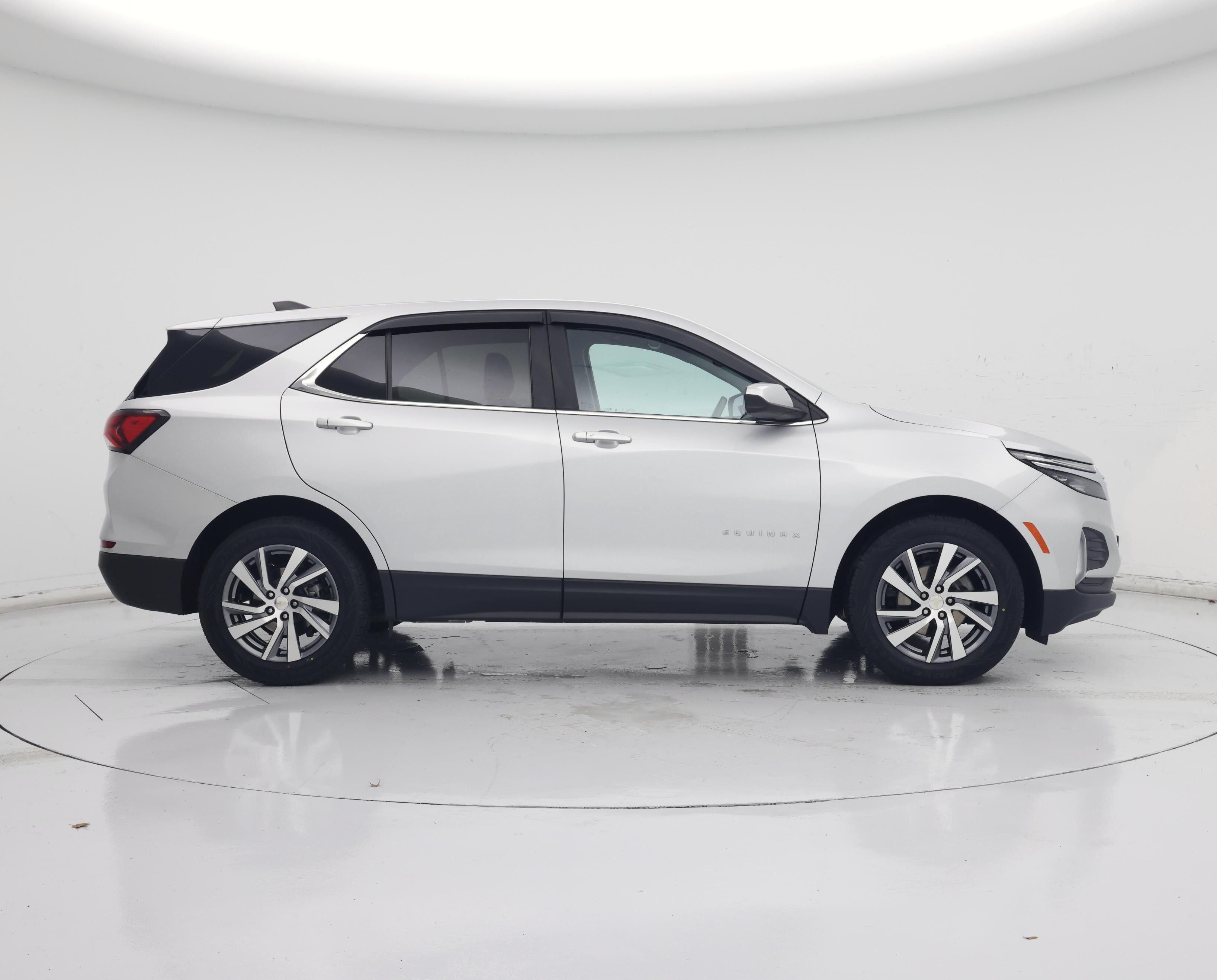 Thumbnail: 2022 Chevrolet Equinox - 7