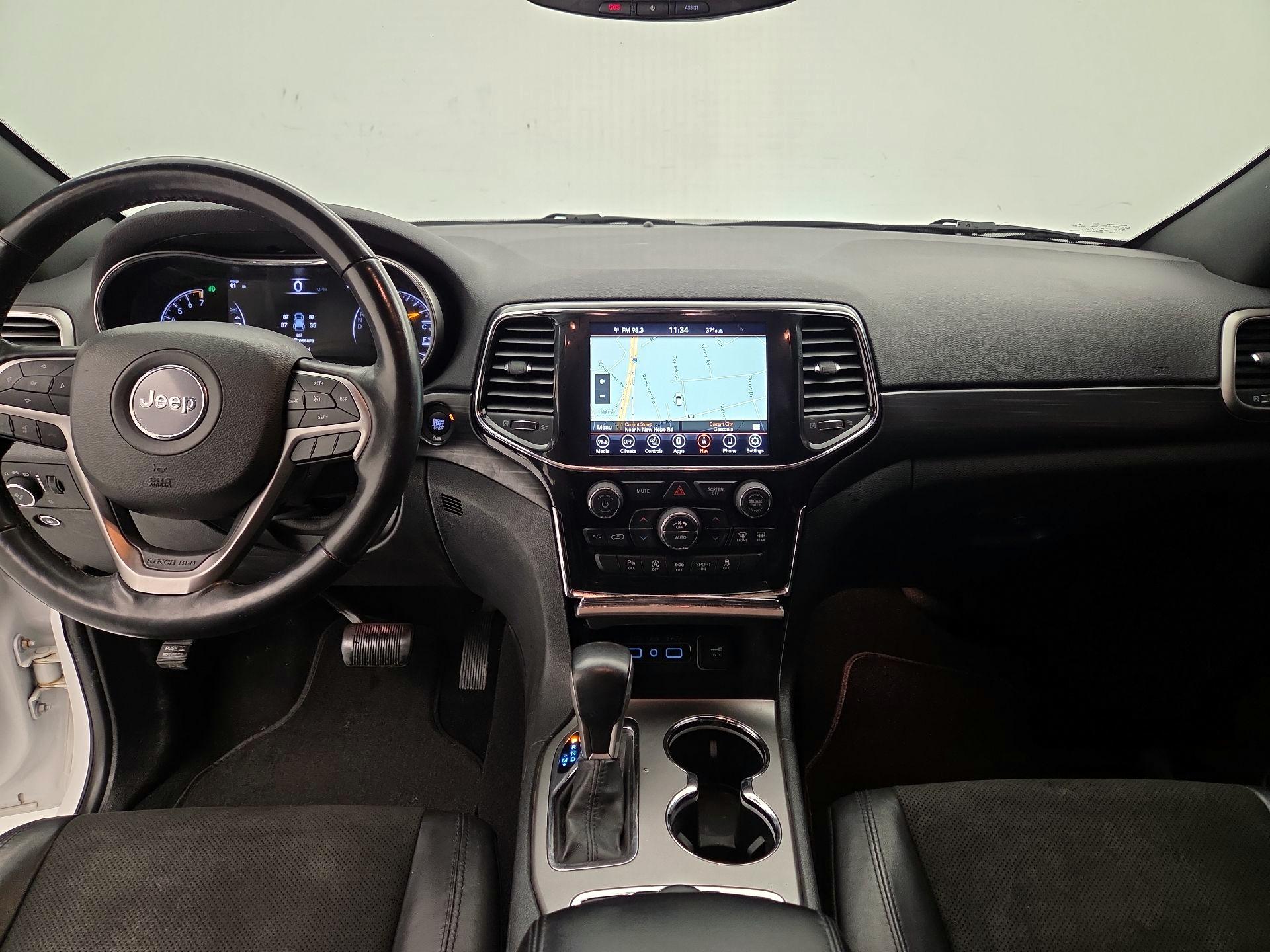Thumbnail: 2020 Jeep Grand Cherokee - 9