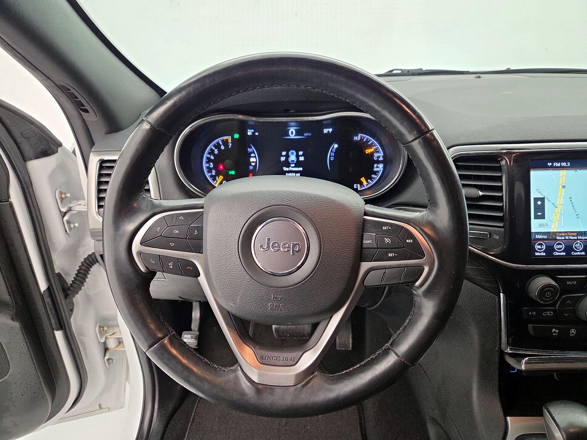 Thumbnail: 2020 Jeep Grand Cherokee - 10