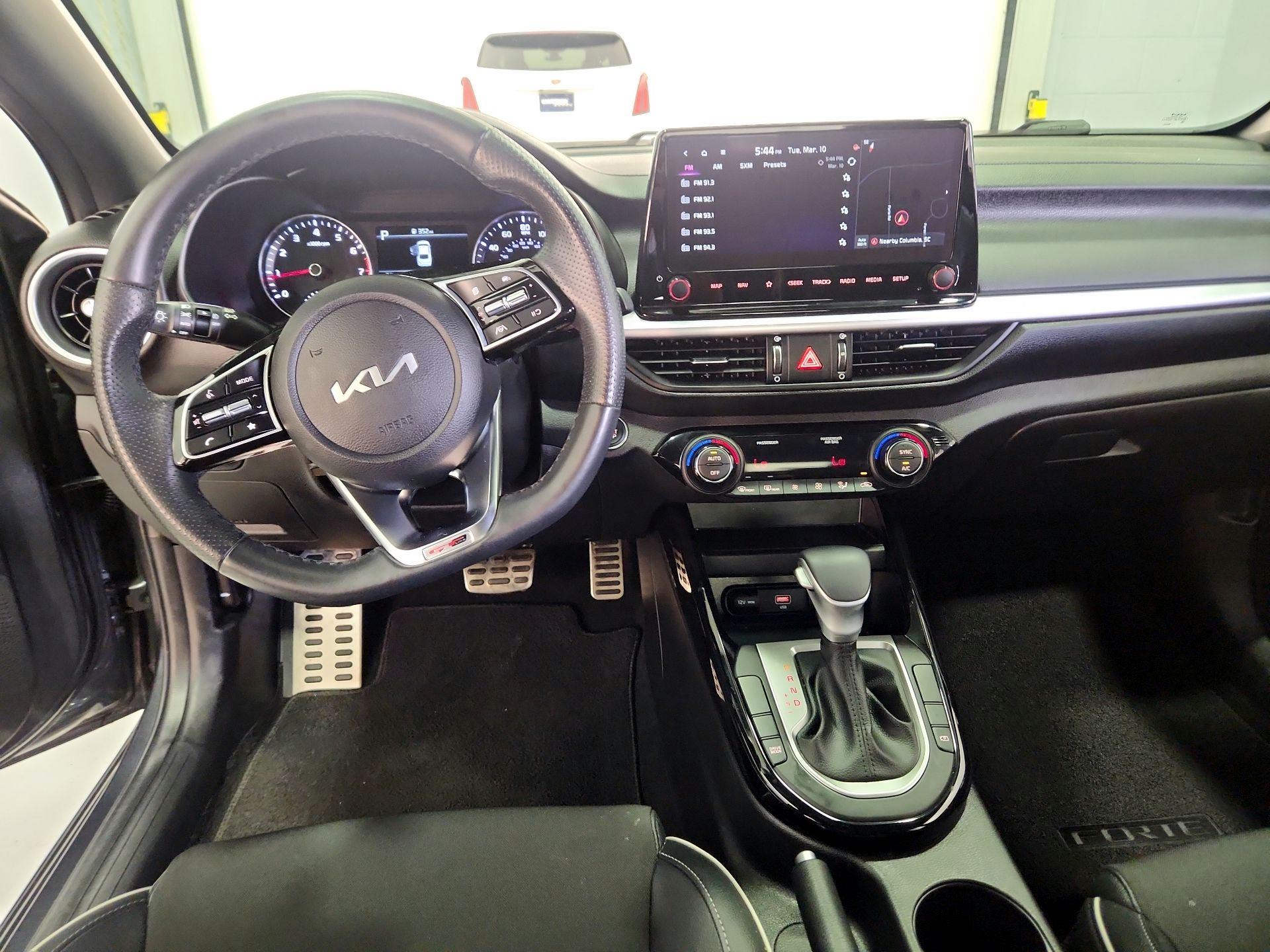 Thumbnail: 2023 Kia Forte - 9