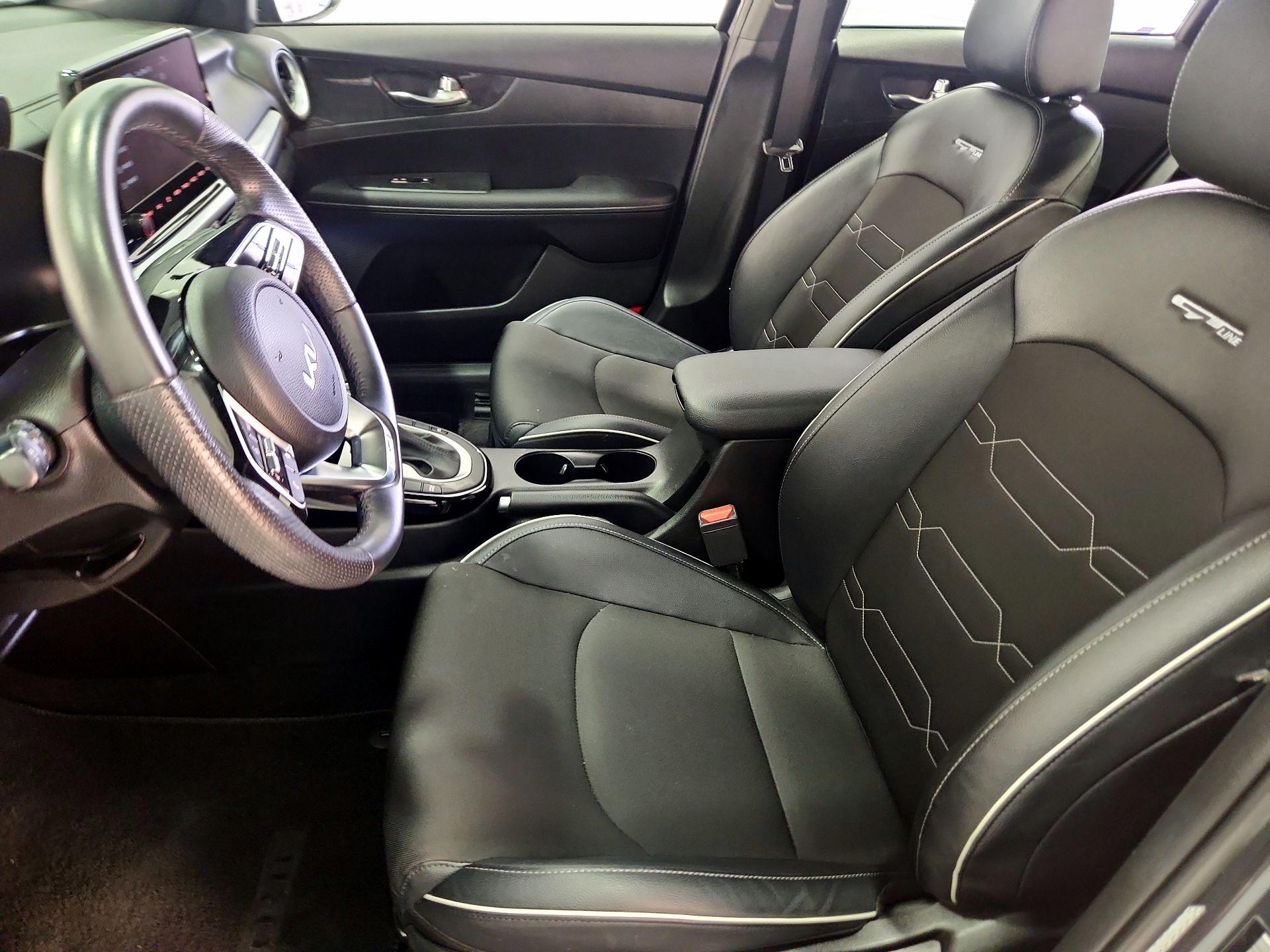 Thumbnail: 2023 Kia Forte - 11