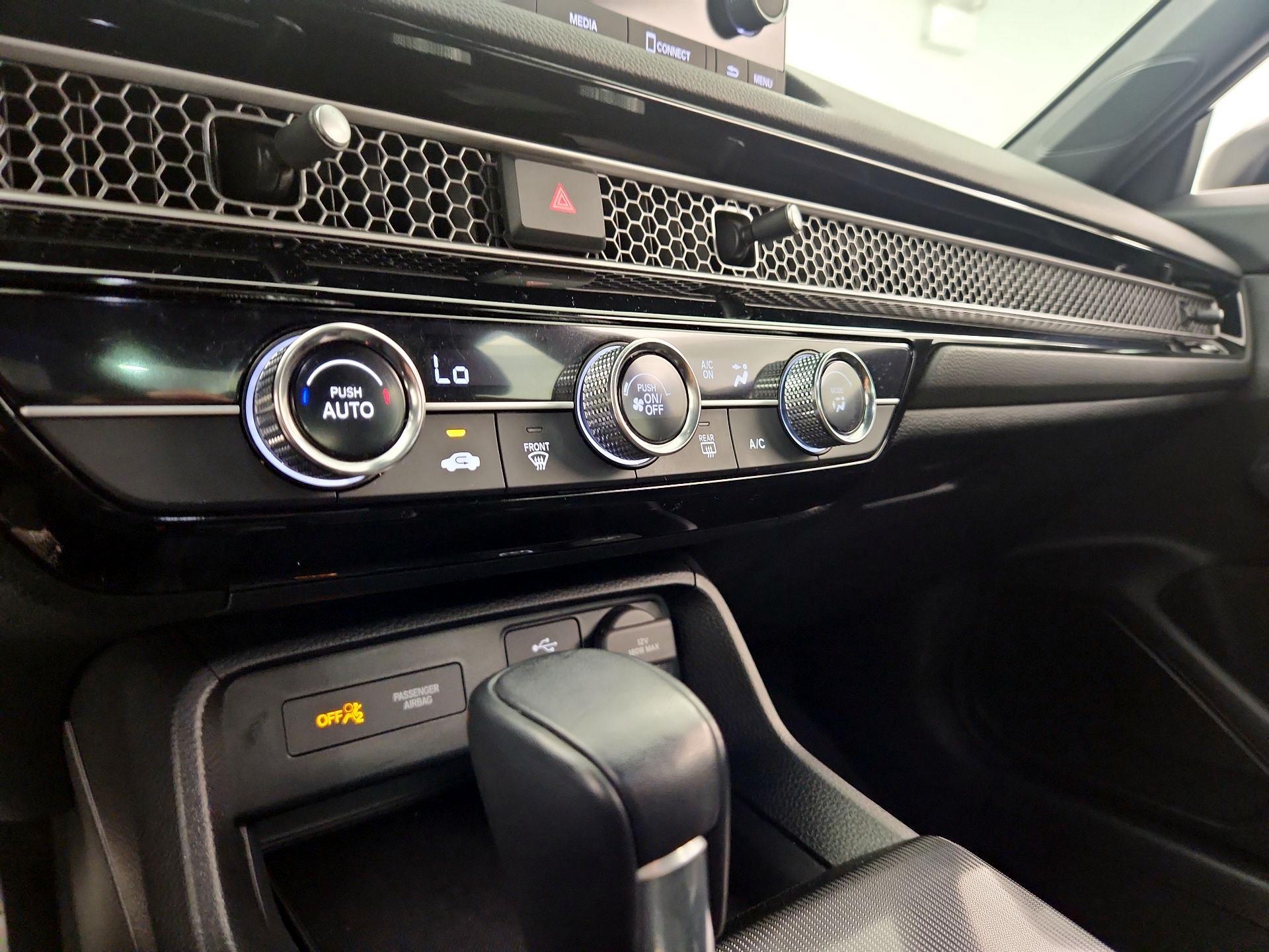 Thumbnail: 2024 Honda Civic - 16