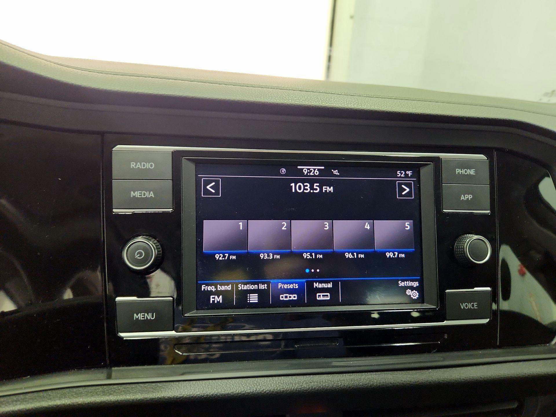 Thumbnail: 2024 Volkswagen Jetta - 15