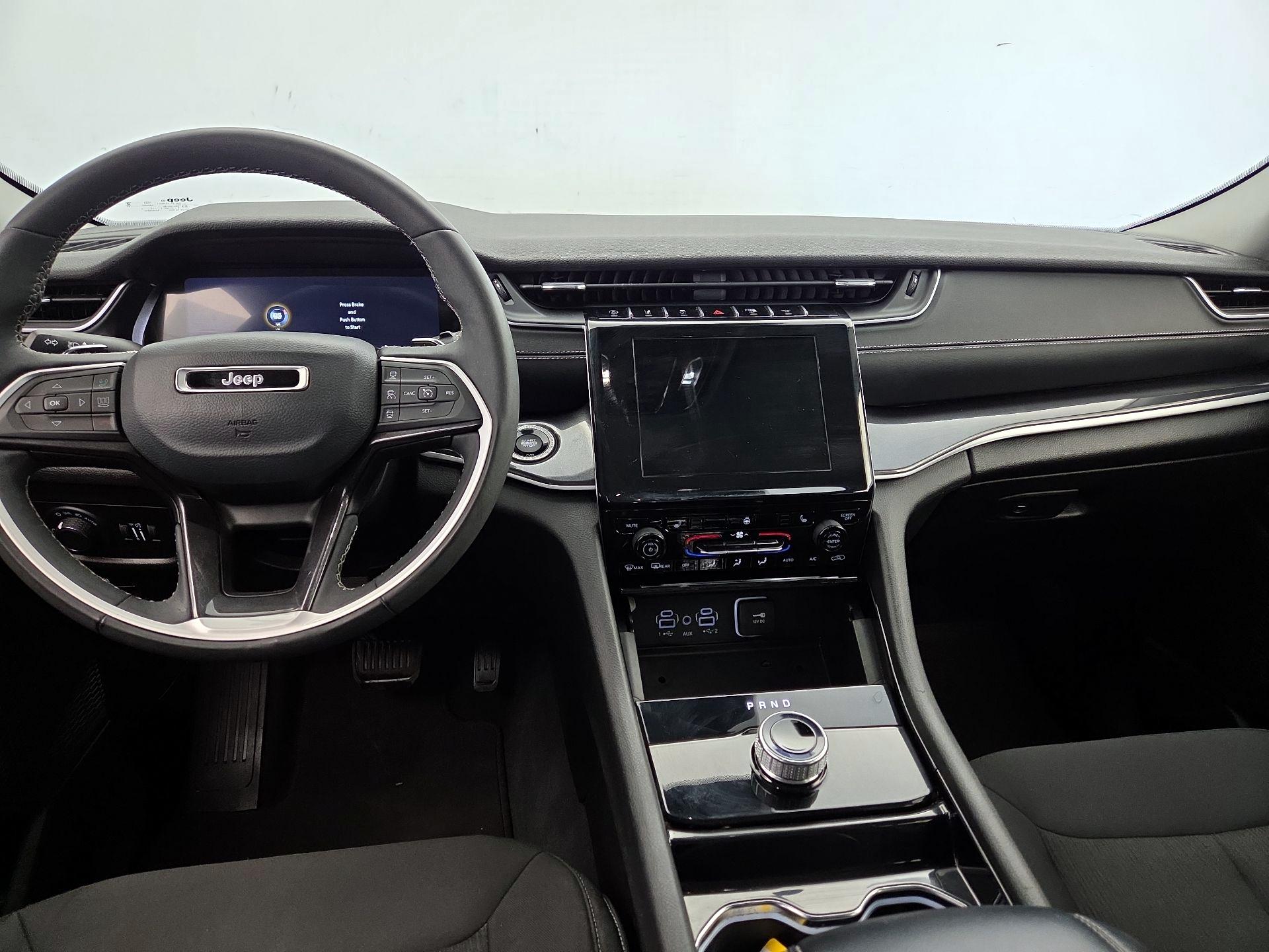 Thumbnail: 2023 Jeep Grand Cherokee - 9