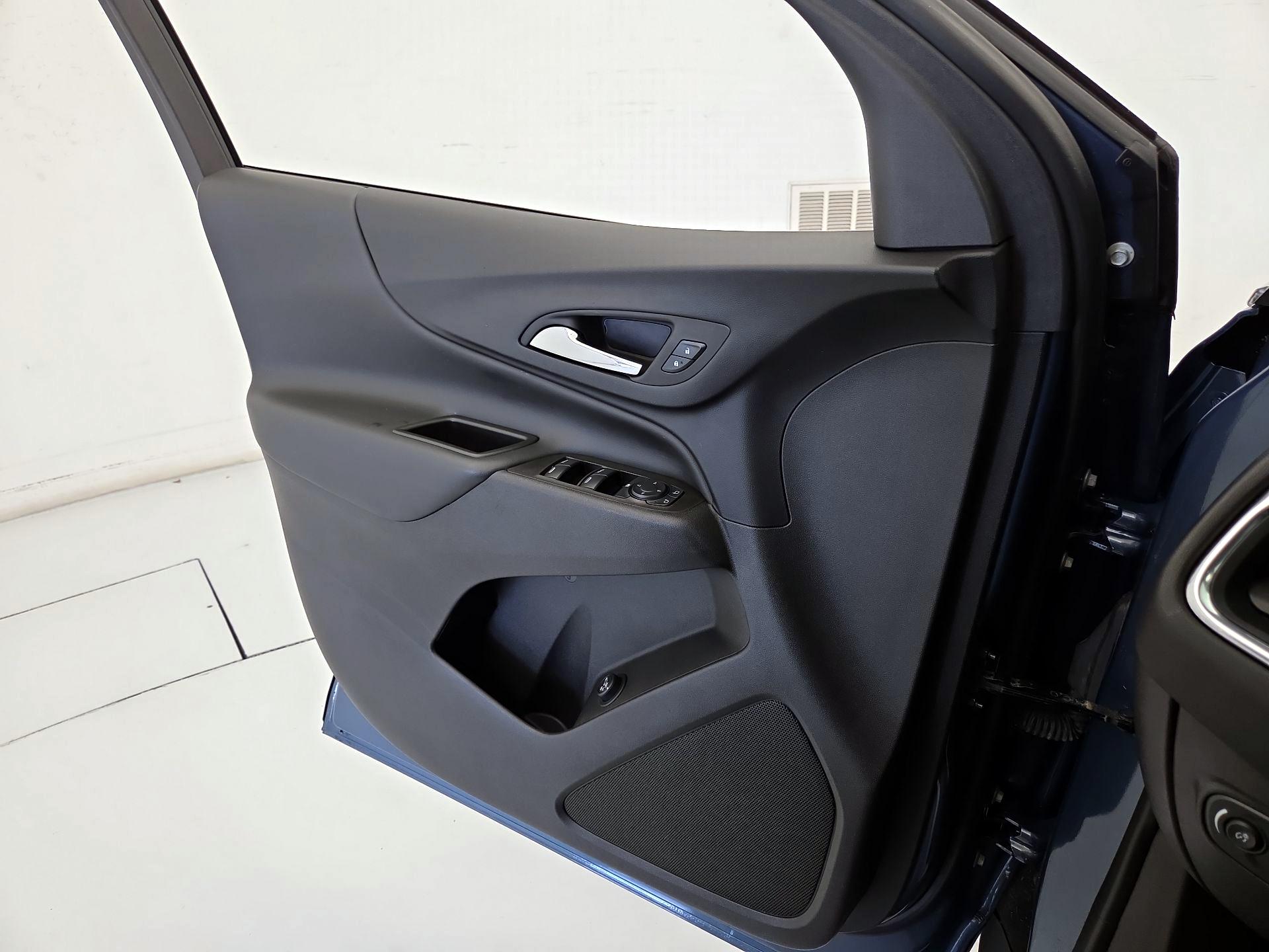 Thumbnail: 2024 Chevrolet Equinox - 12