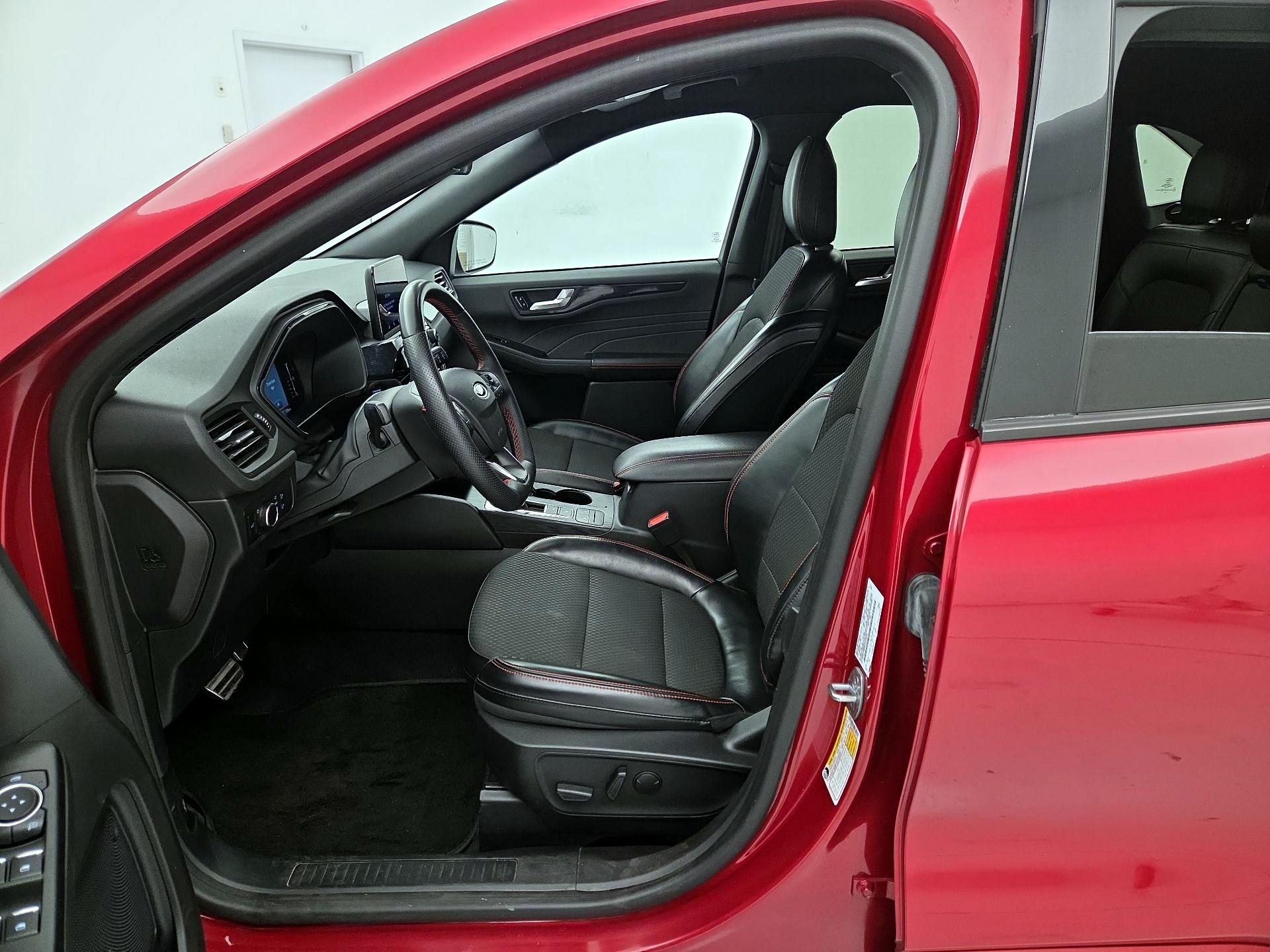 Thumbnail: 2023 Ford Escape - 11