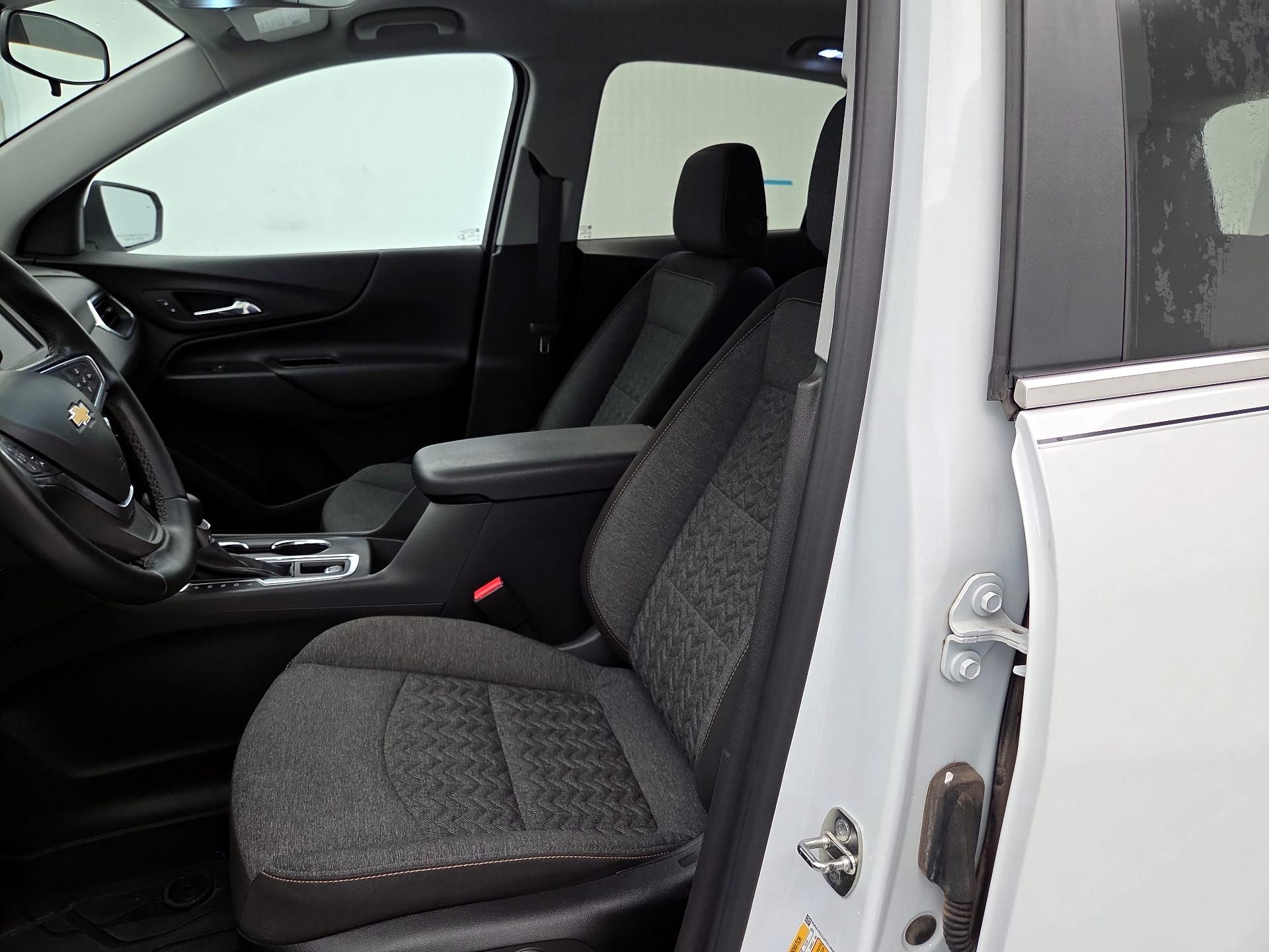 Thumbnail: 2023 Chevrolet Equinox - 9