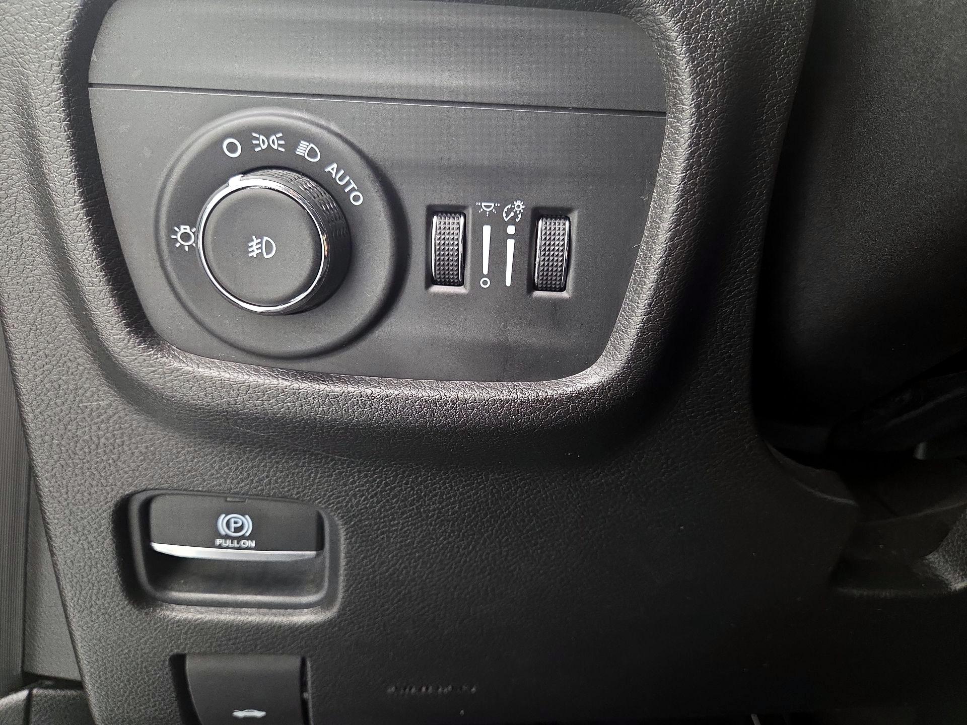 Thumbnail: 2021 Jeep Grand Cherokee L - 13