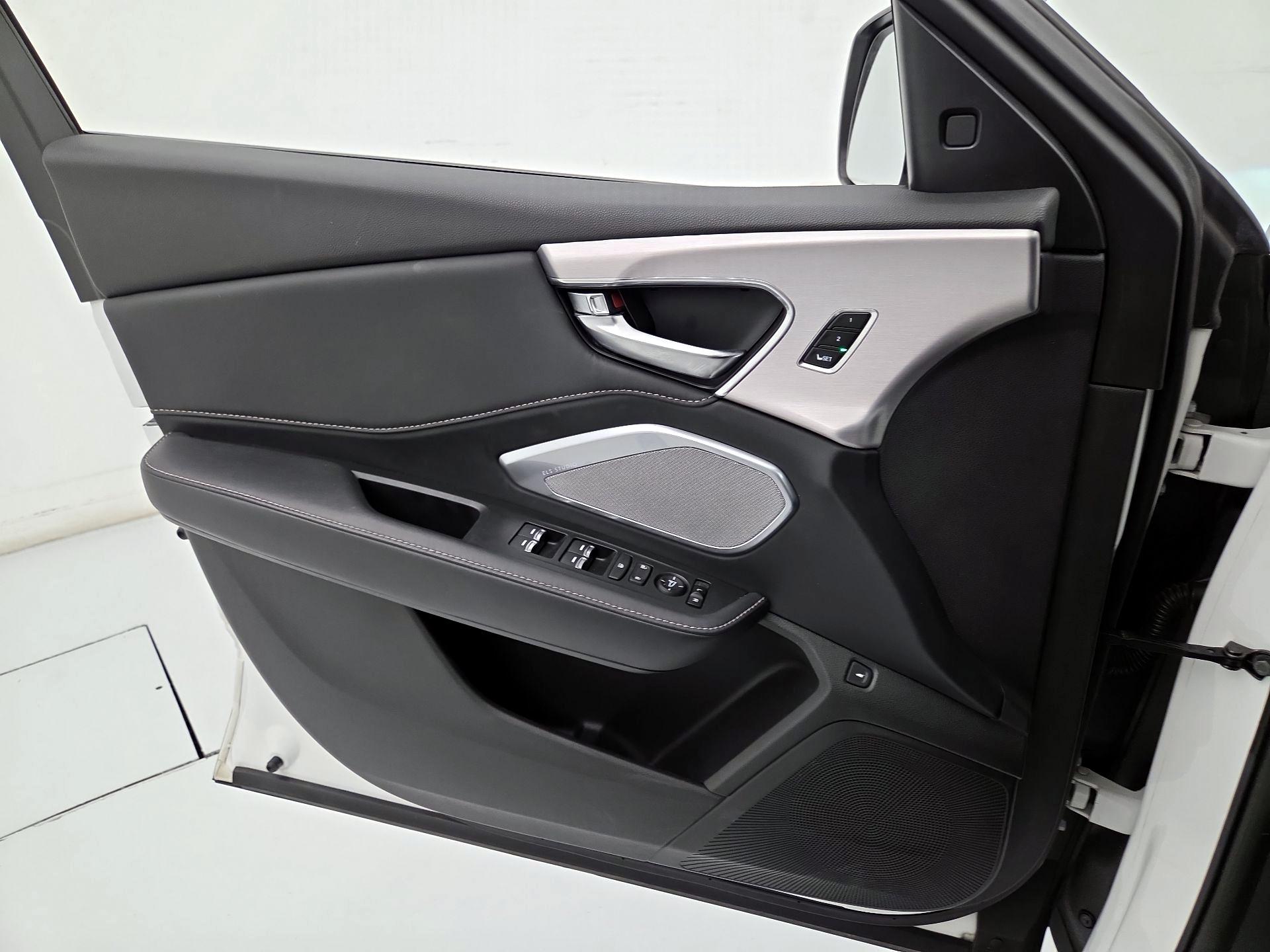 Thumbnail: 2023 Acura RDX - 12