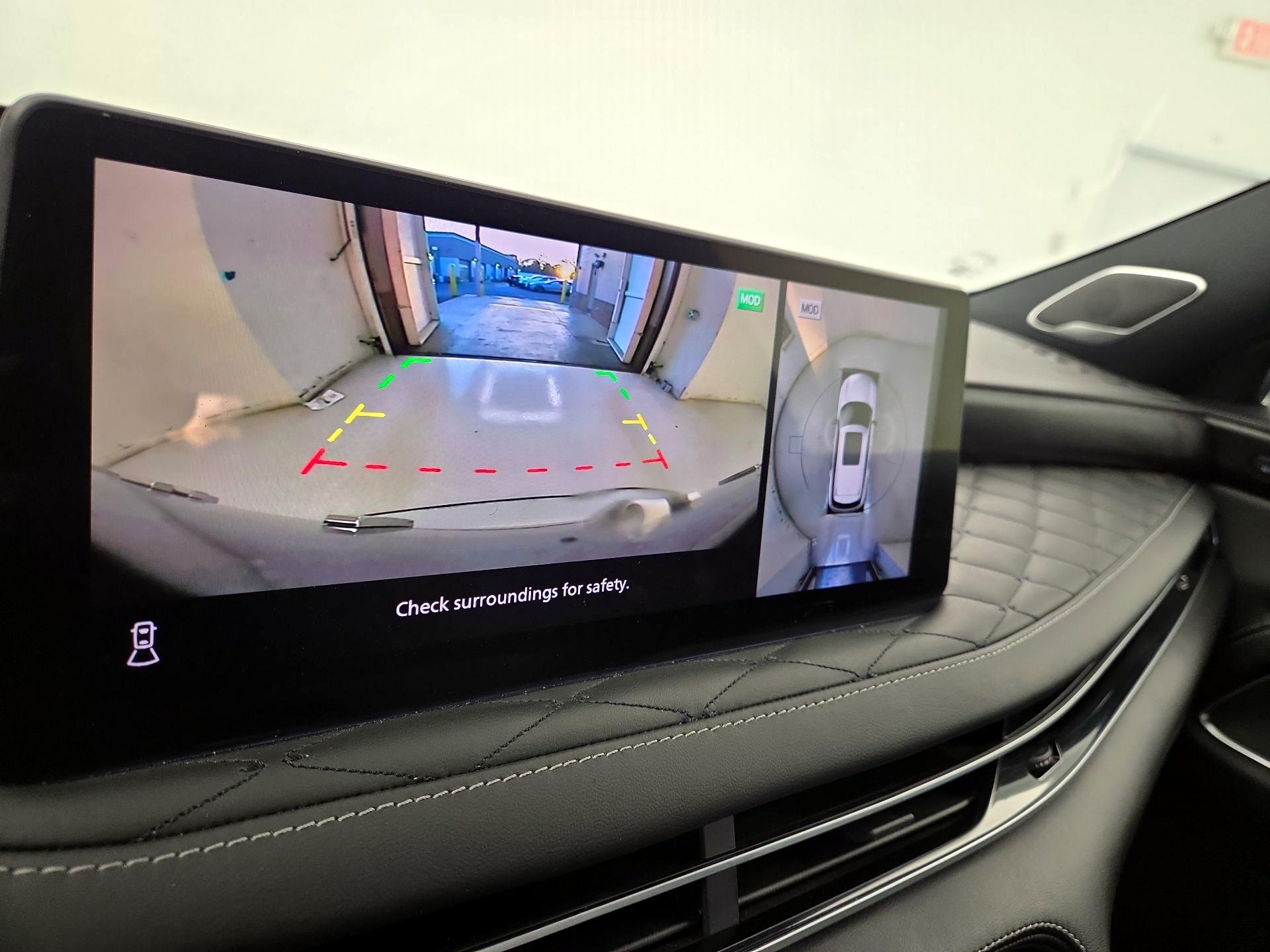 Thumbnail: 2022 INFINITI QX60 - 14