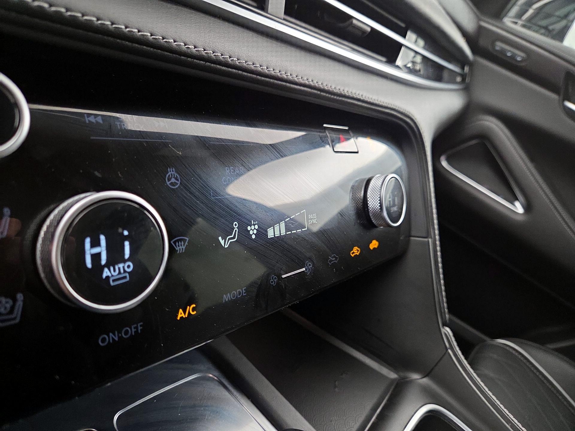 Thumbnail: 2022 INFINITI QX60 - 16