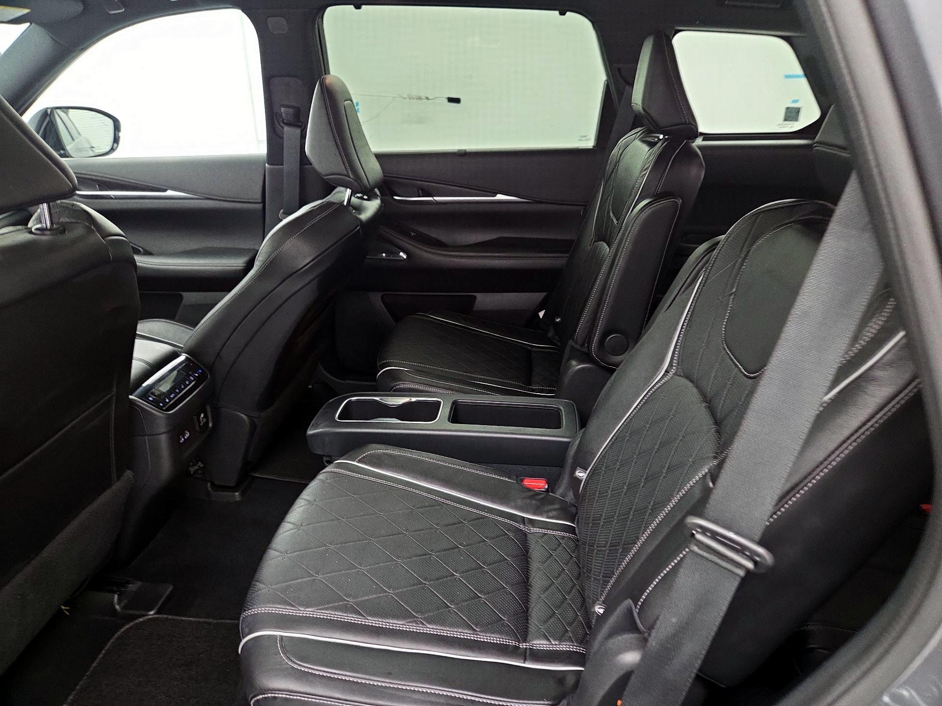 Thumbnail: 2022 INFINITI QX60 - 20